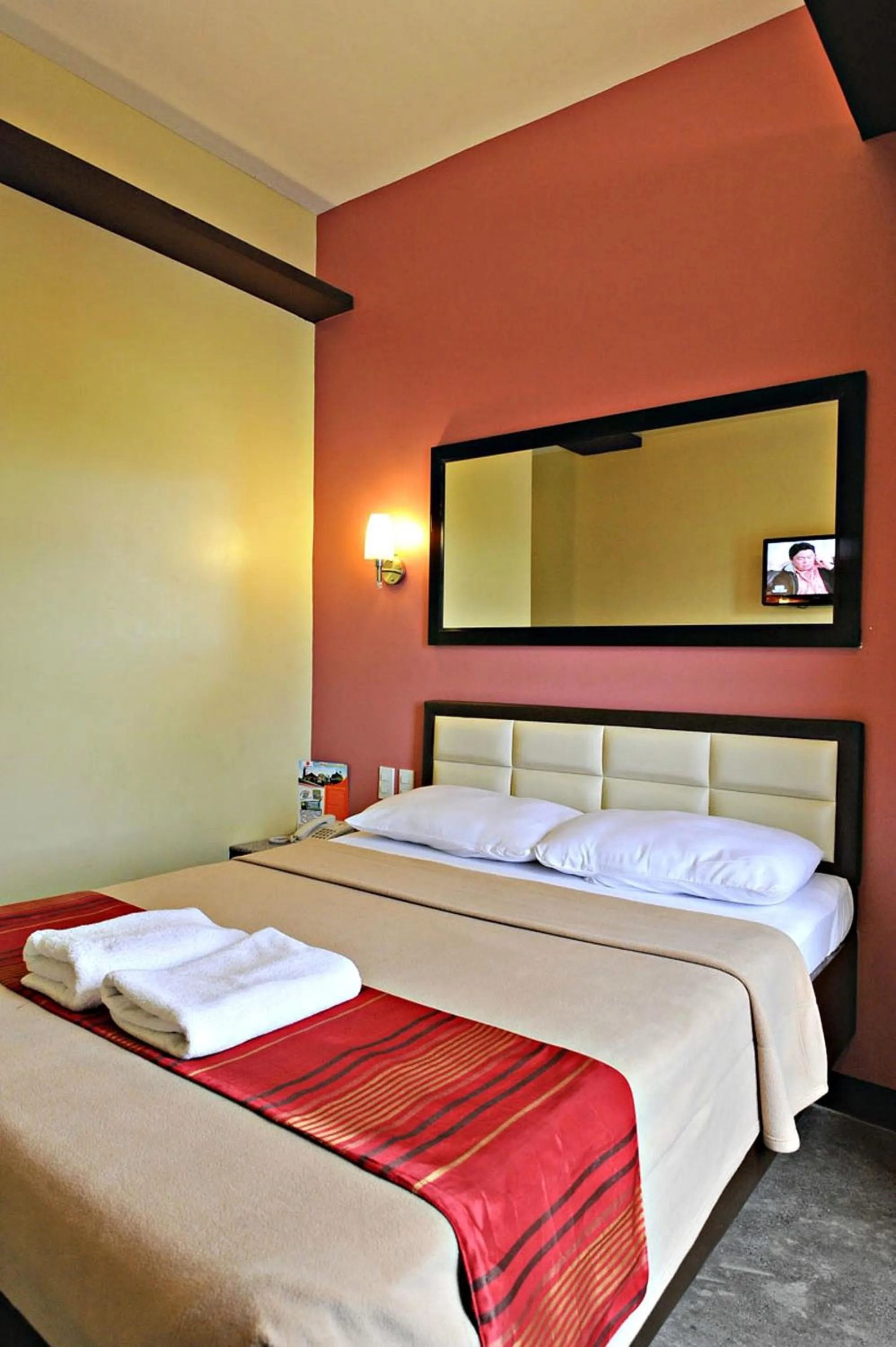 Bed in Express Inn Cebu Mabolo