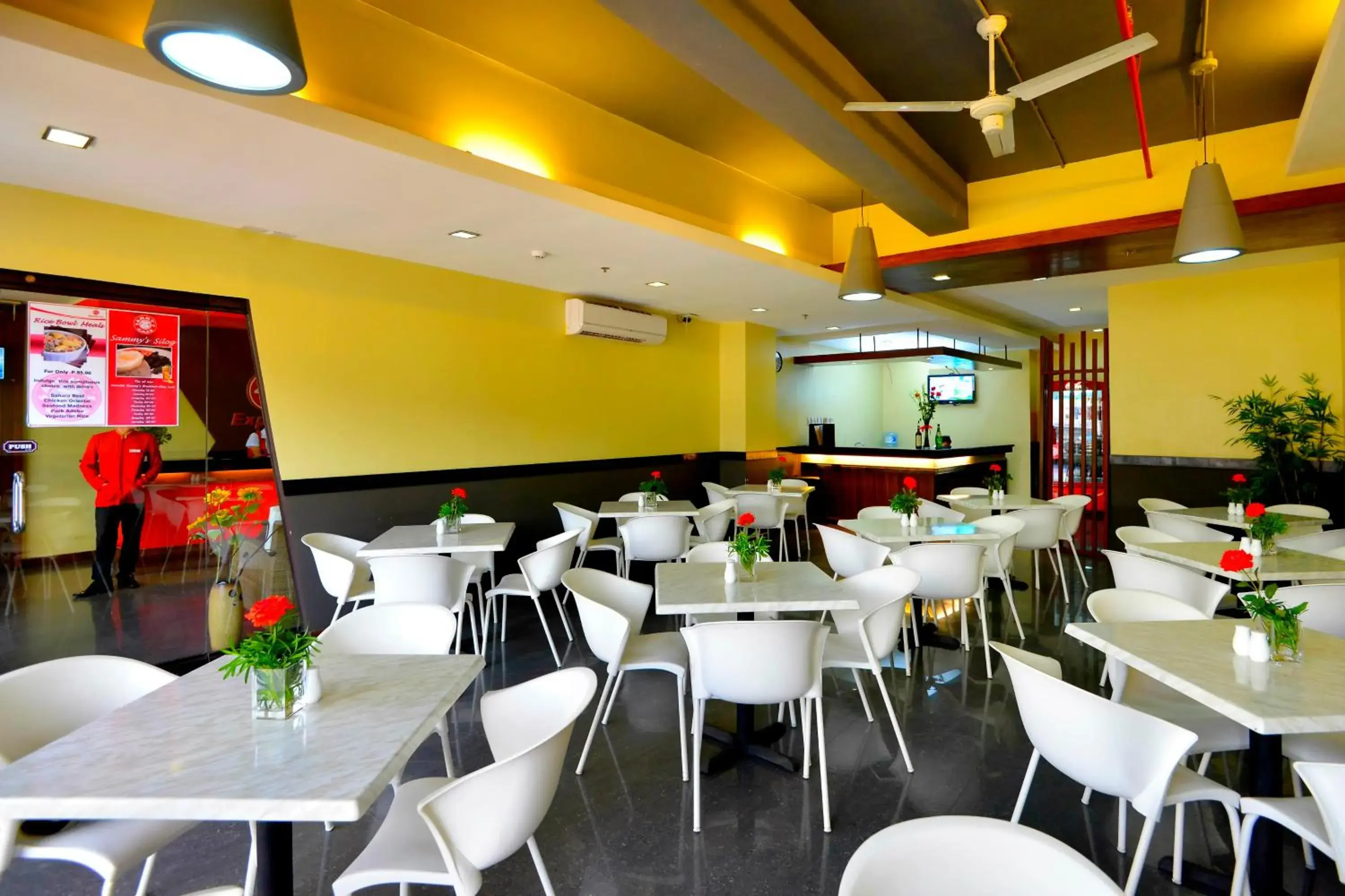 Restaurant/places to eat in Express Inn Cebu Mabolo Restaurant/places to eat in Express Inn Cebu Mabolo