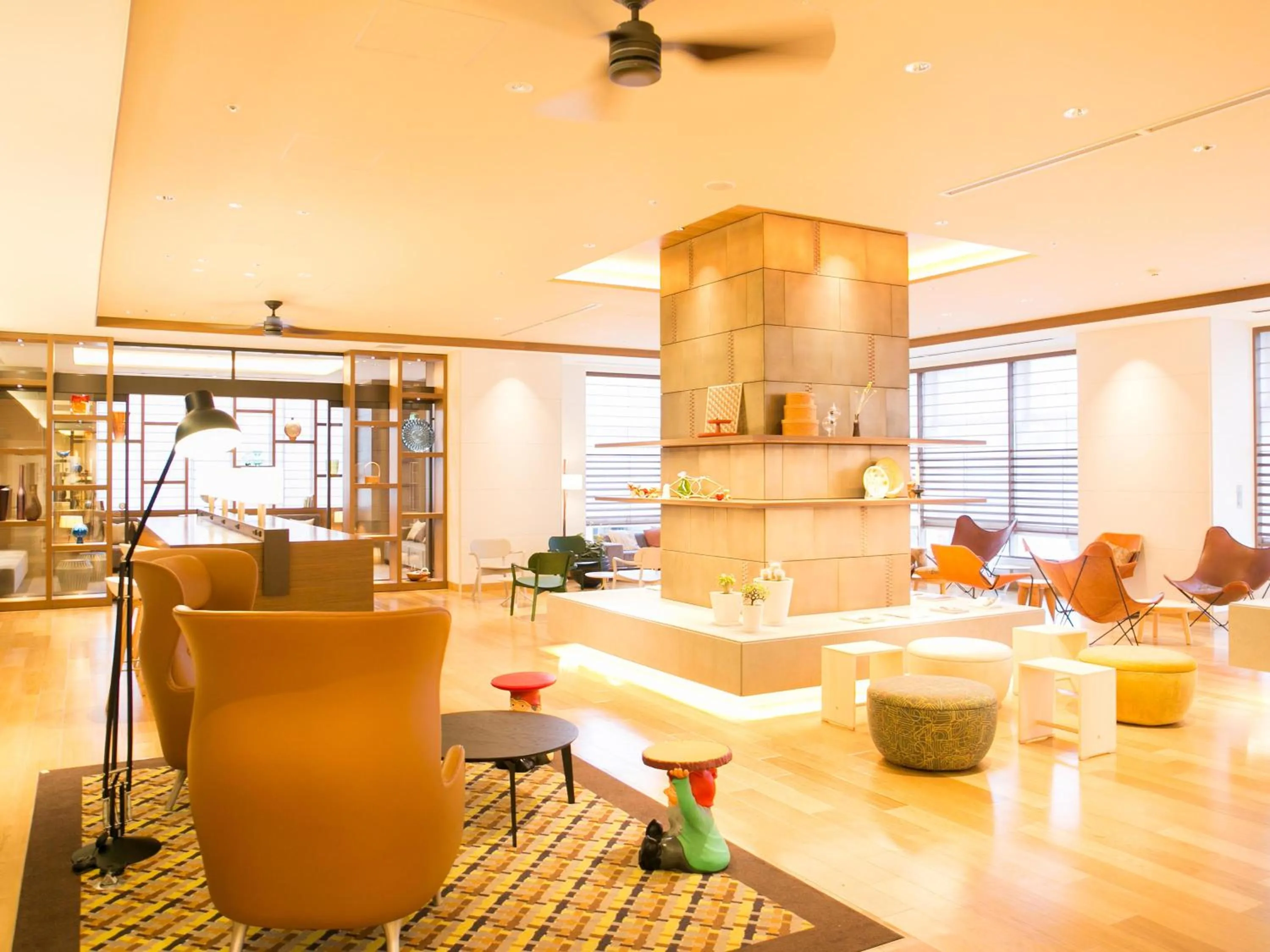 Communal lounge/ TV room in Nishitetsu Hotel Croom Hakata