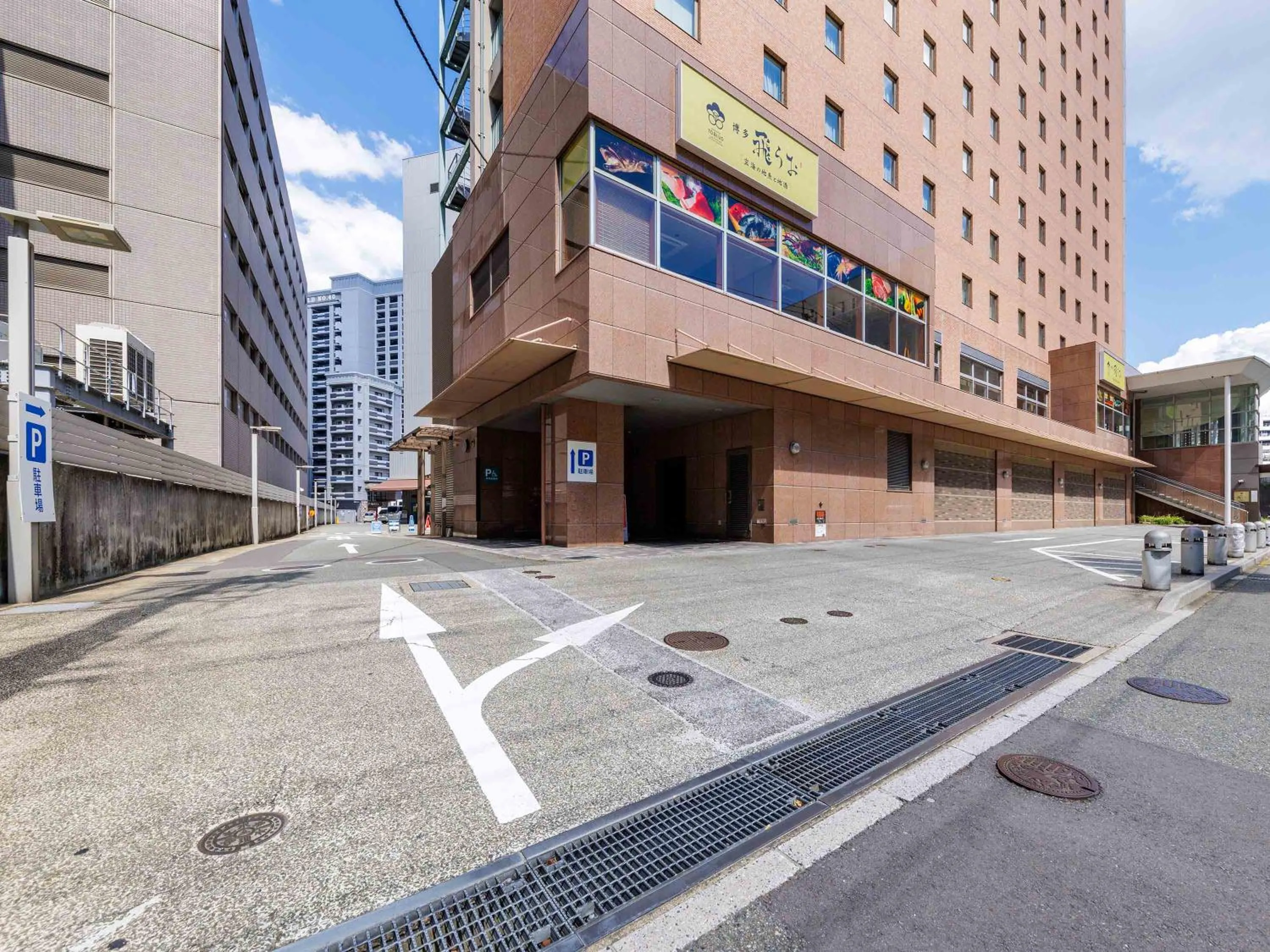 Property building in Nishitetsu Hotel Croom Hakata