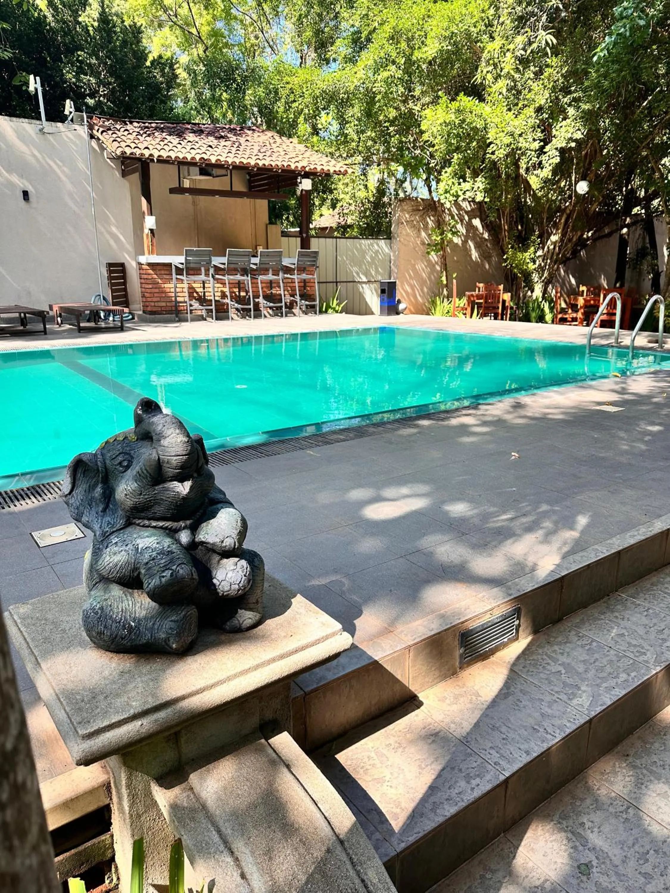 Pool view in Hotel Alakamanda