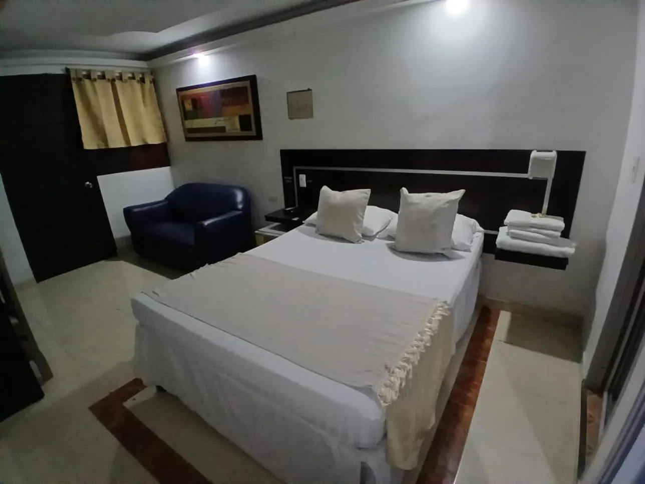 Bed in Hotel Plaza Norte Cali