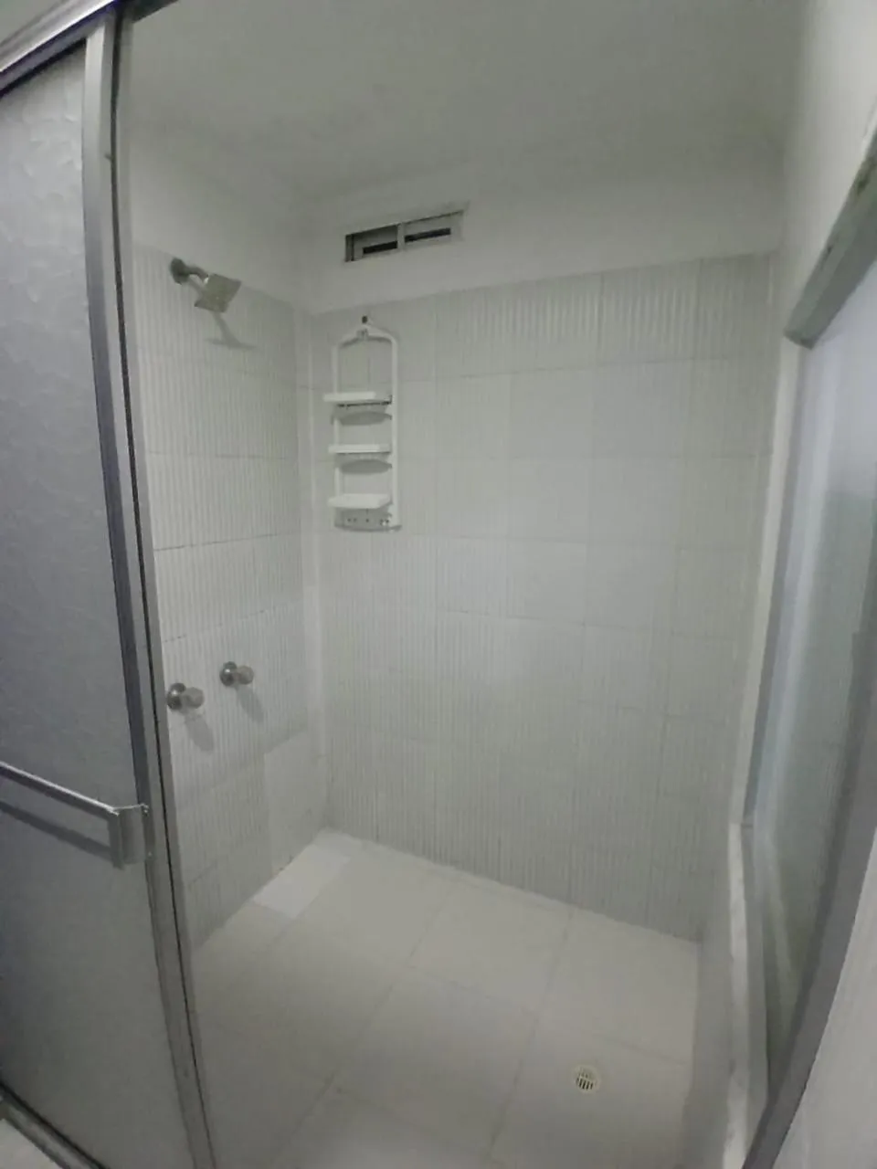 Shower in Hotel Plaza Norte Cali