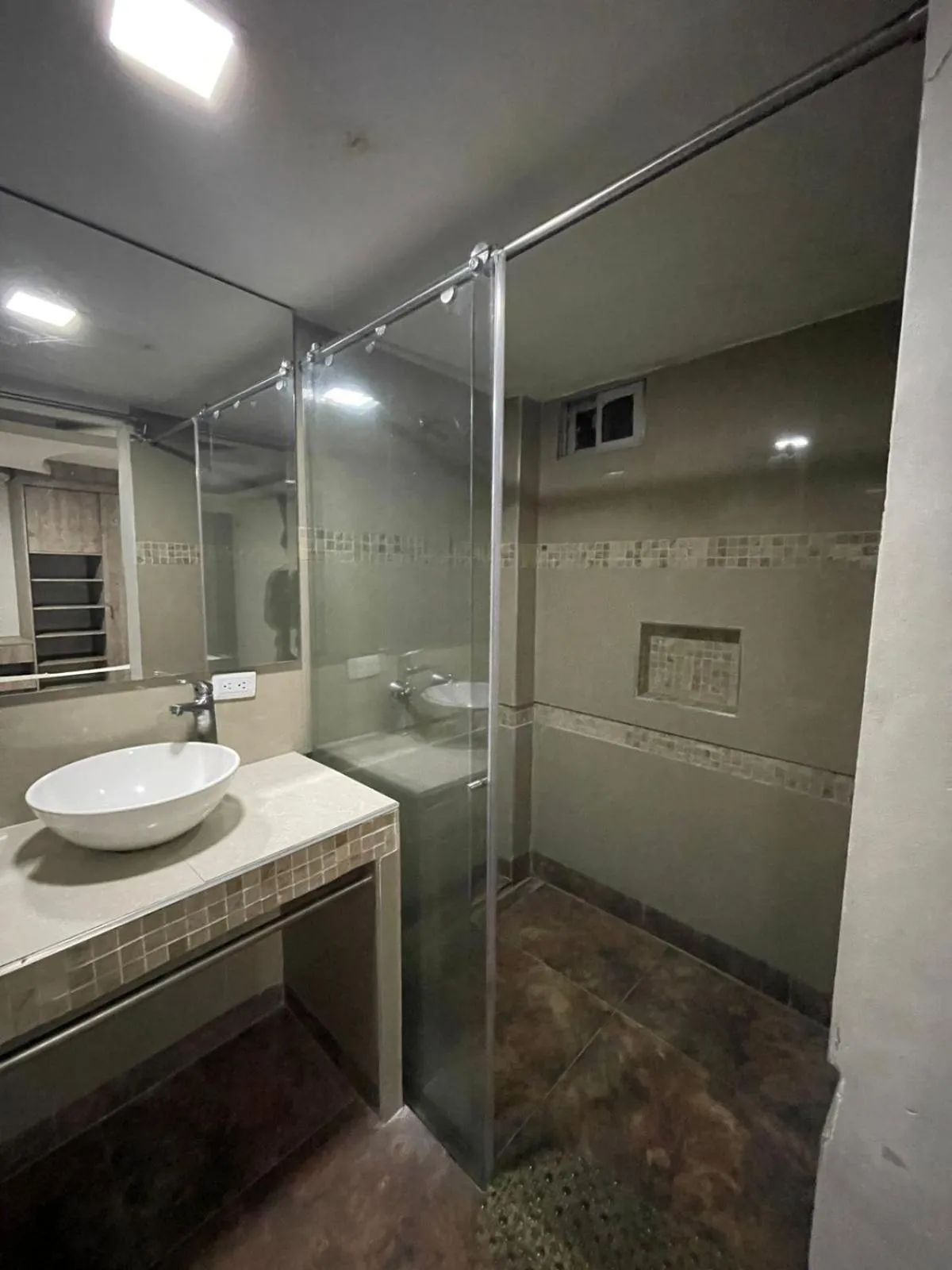 Shower in Hotel Plaza Norte Cali