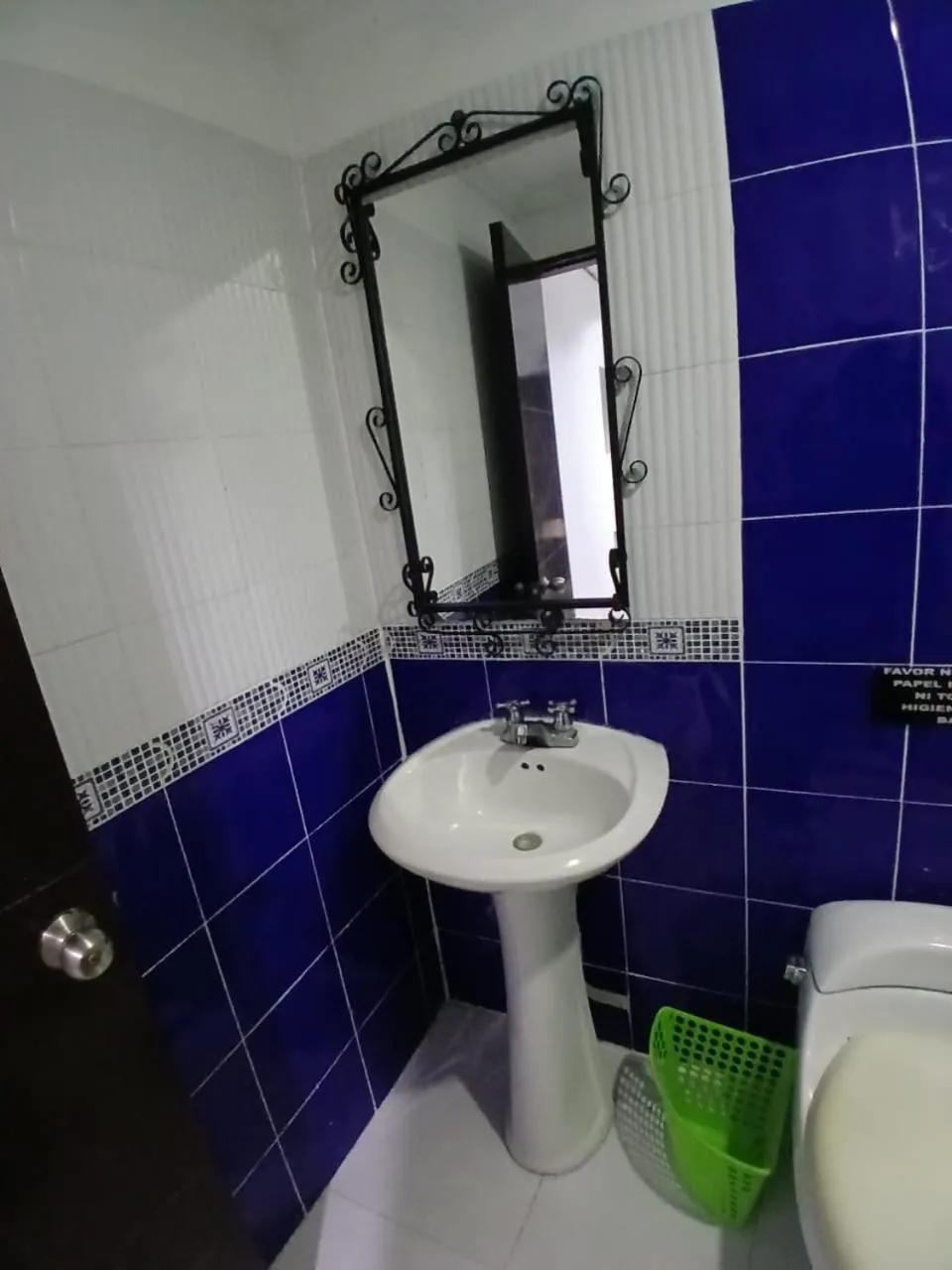 Bathroom in Hotel Plaza Norte Cali