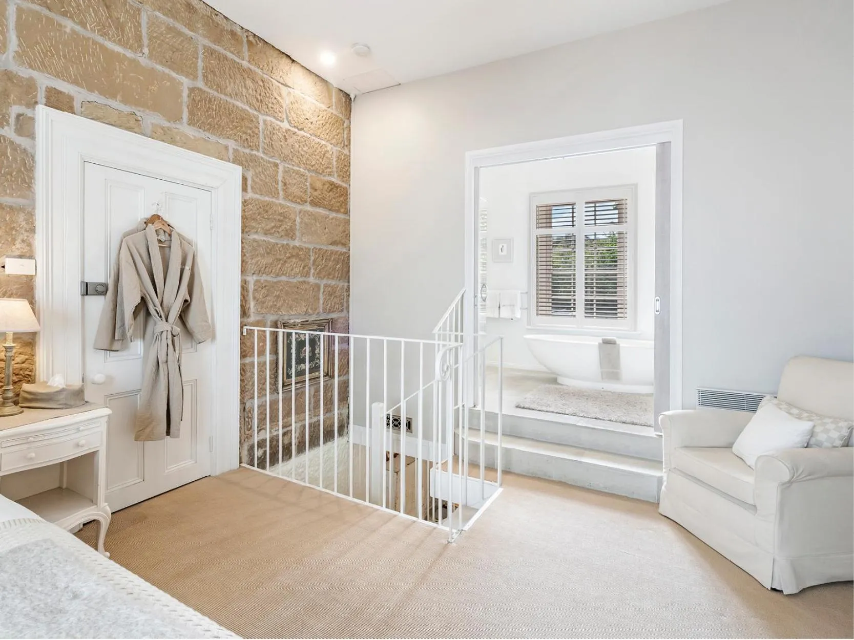 Bedroom, Bed in The Red Feather Inn