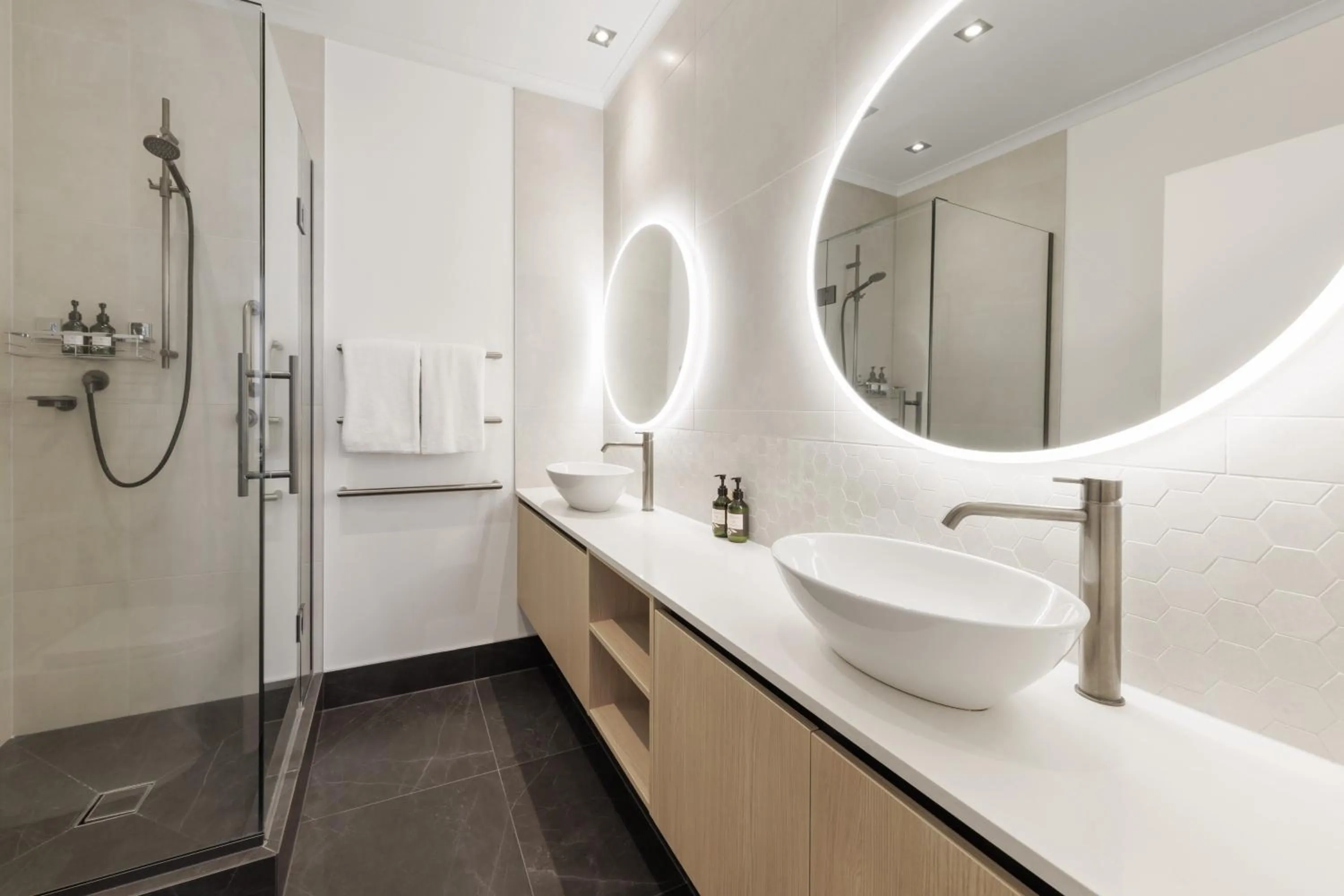 Bathroom in Adina Citylife Auckland