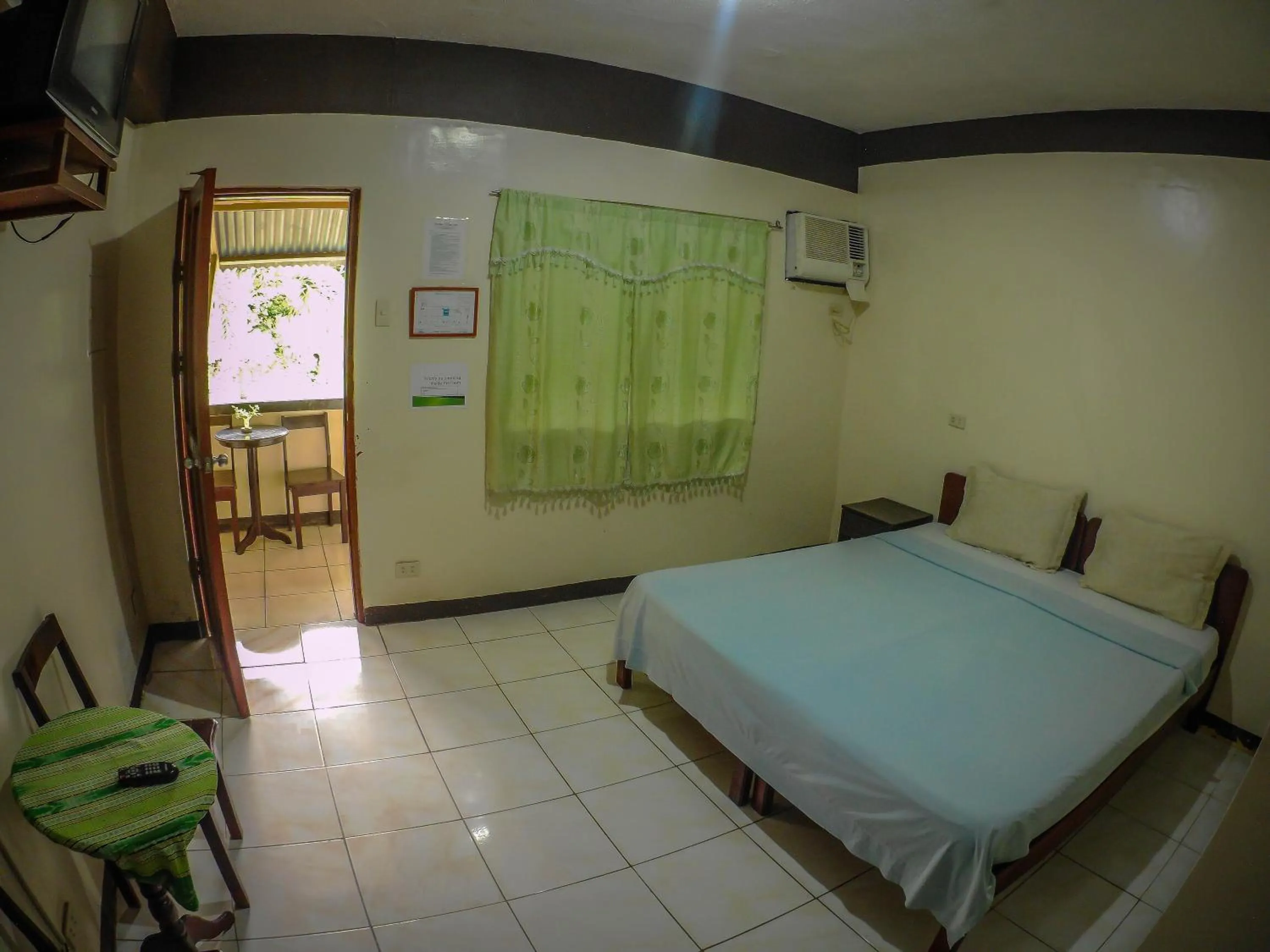 Photo of the whole room, Bed in Remari Tourist Inn