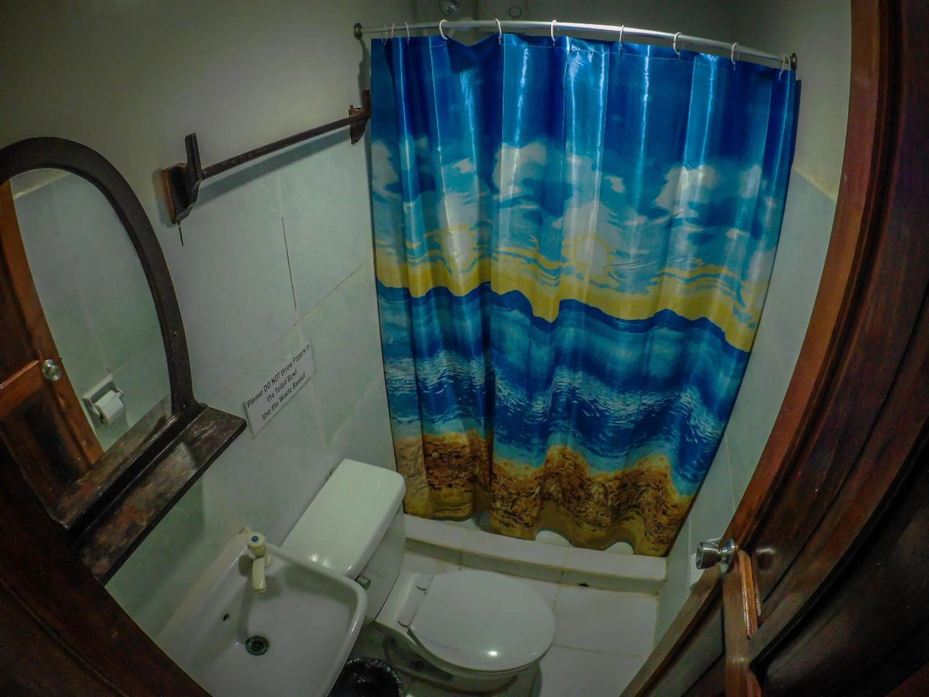 Bathroom in Remari Tourist Inn