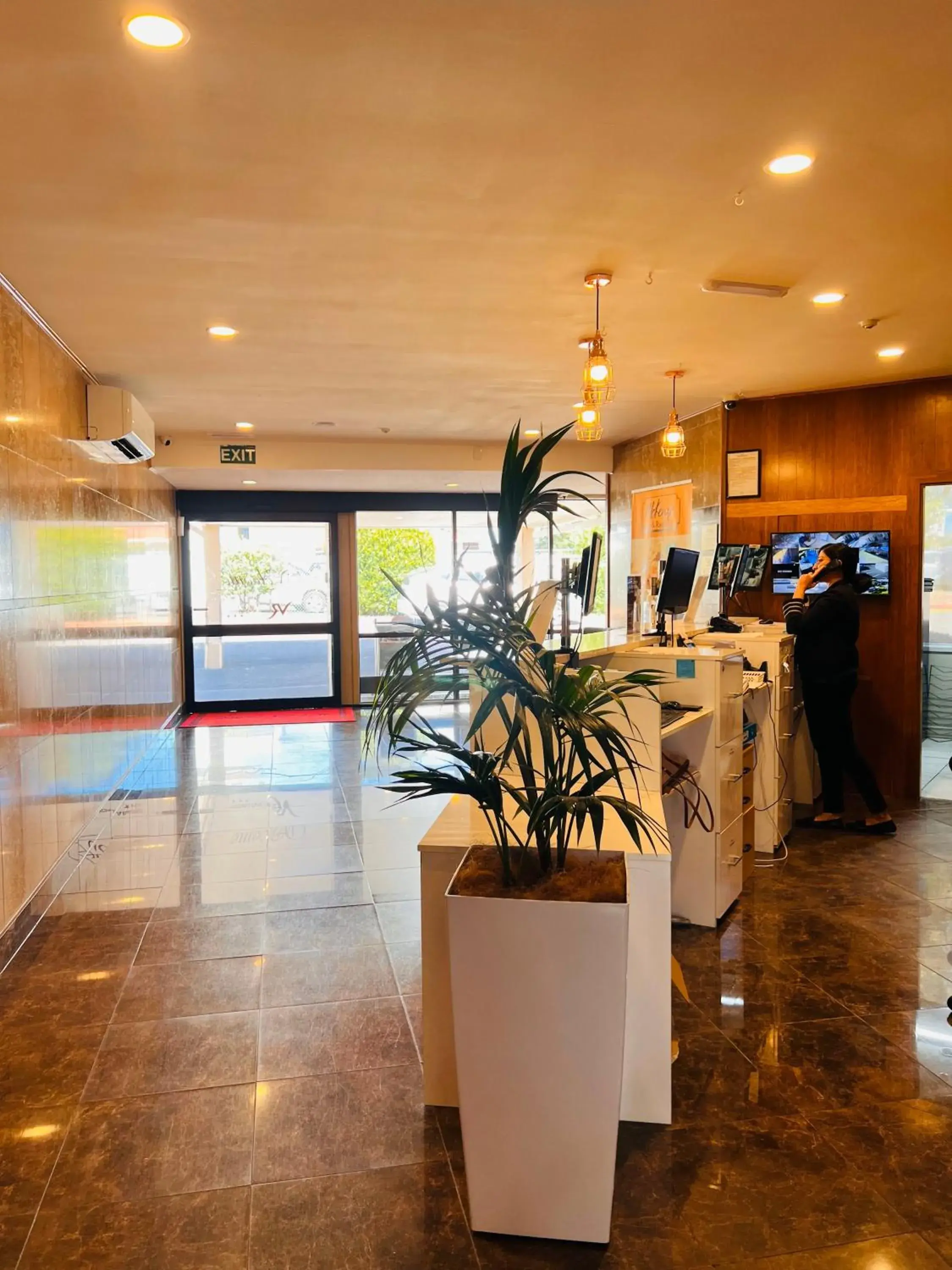 Lobby or reception in Auckland Airport Kiwi Hotel Lobby or reception in Auckland Airport Kiwi Hotel