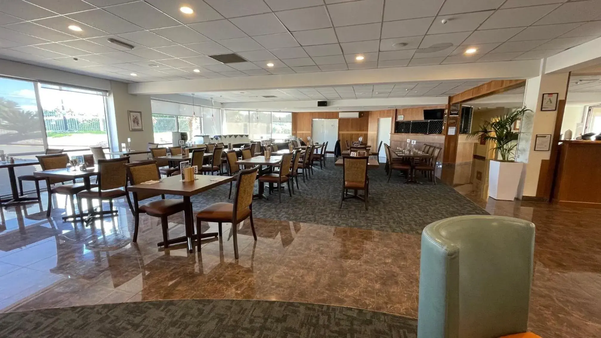 Restaurant/places to eat in Auckland Airport Kiwi Hotel Restaurant/places to eat in Auckland Airport Kiwi Hotel