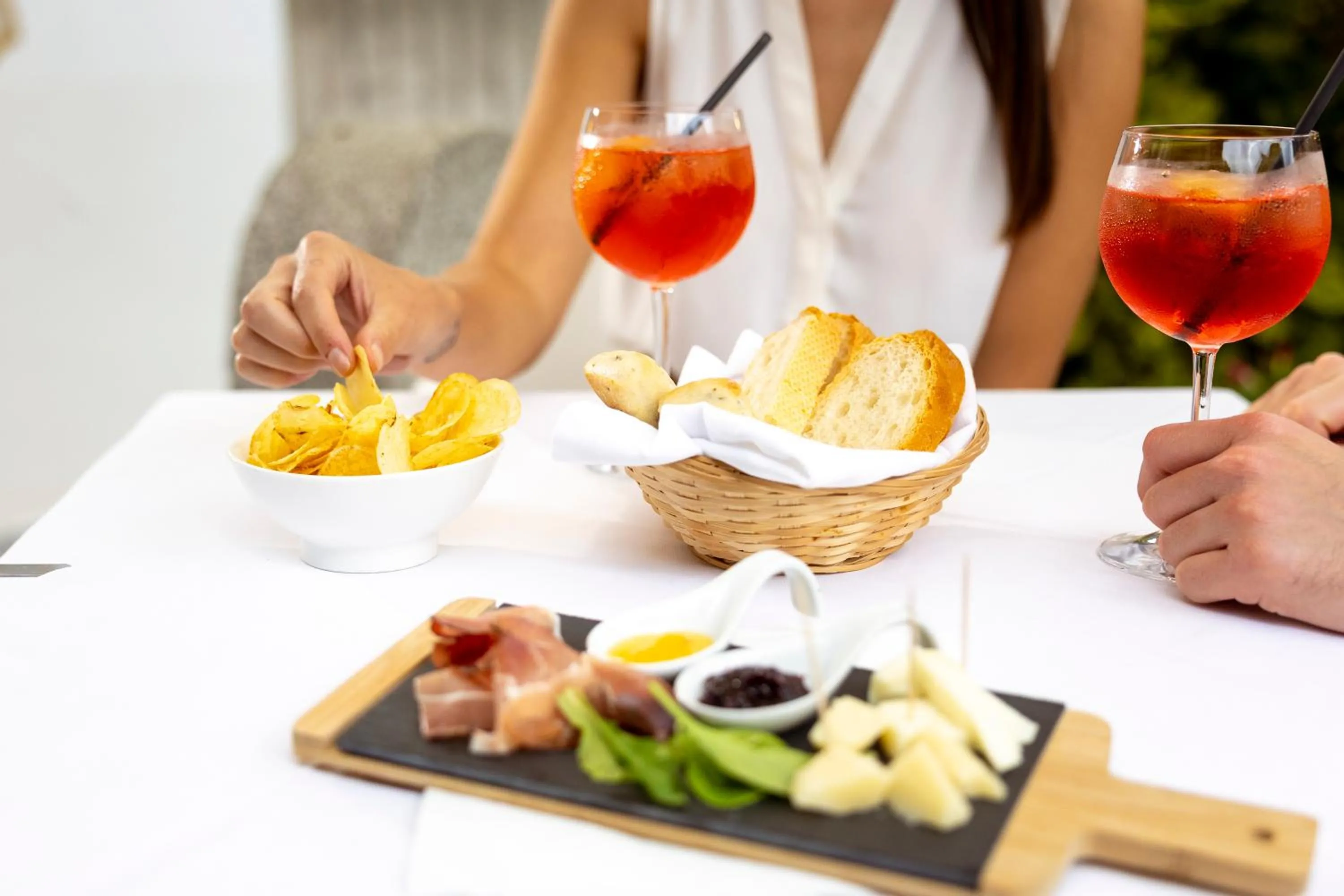 Food and drinks in Olympic Palace
