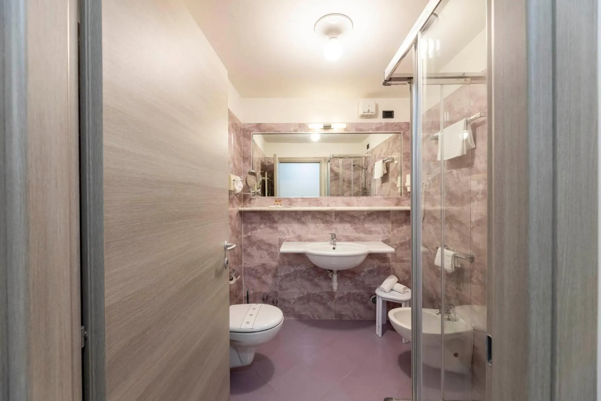 Shower in Olympic Palace