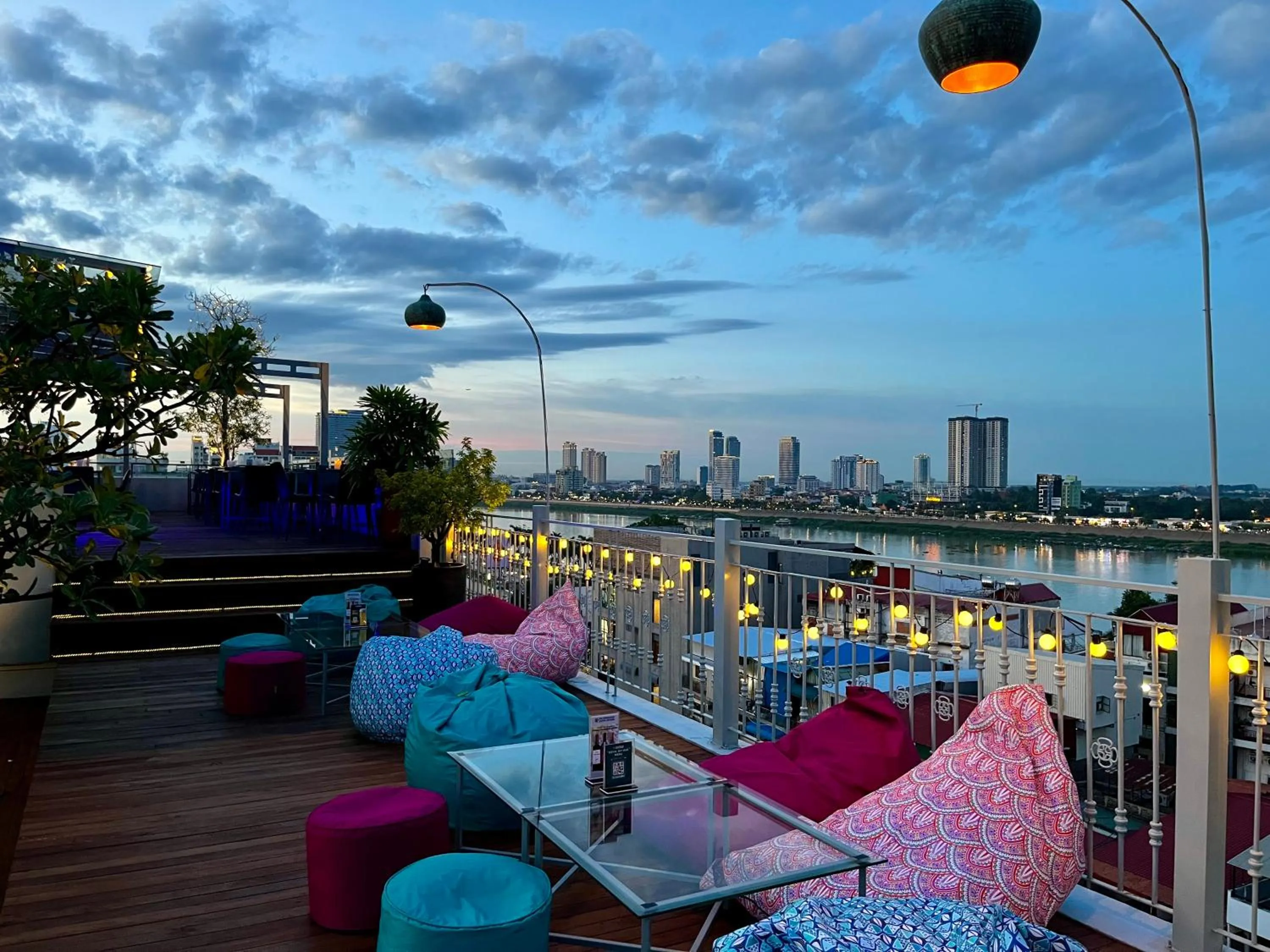 Restaurant/places to eat in The Frangipani Royal Palace Hotel