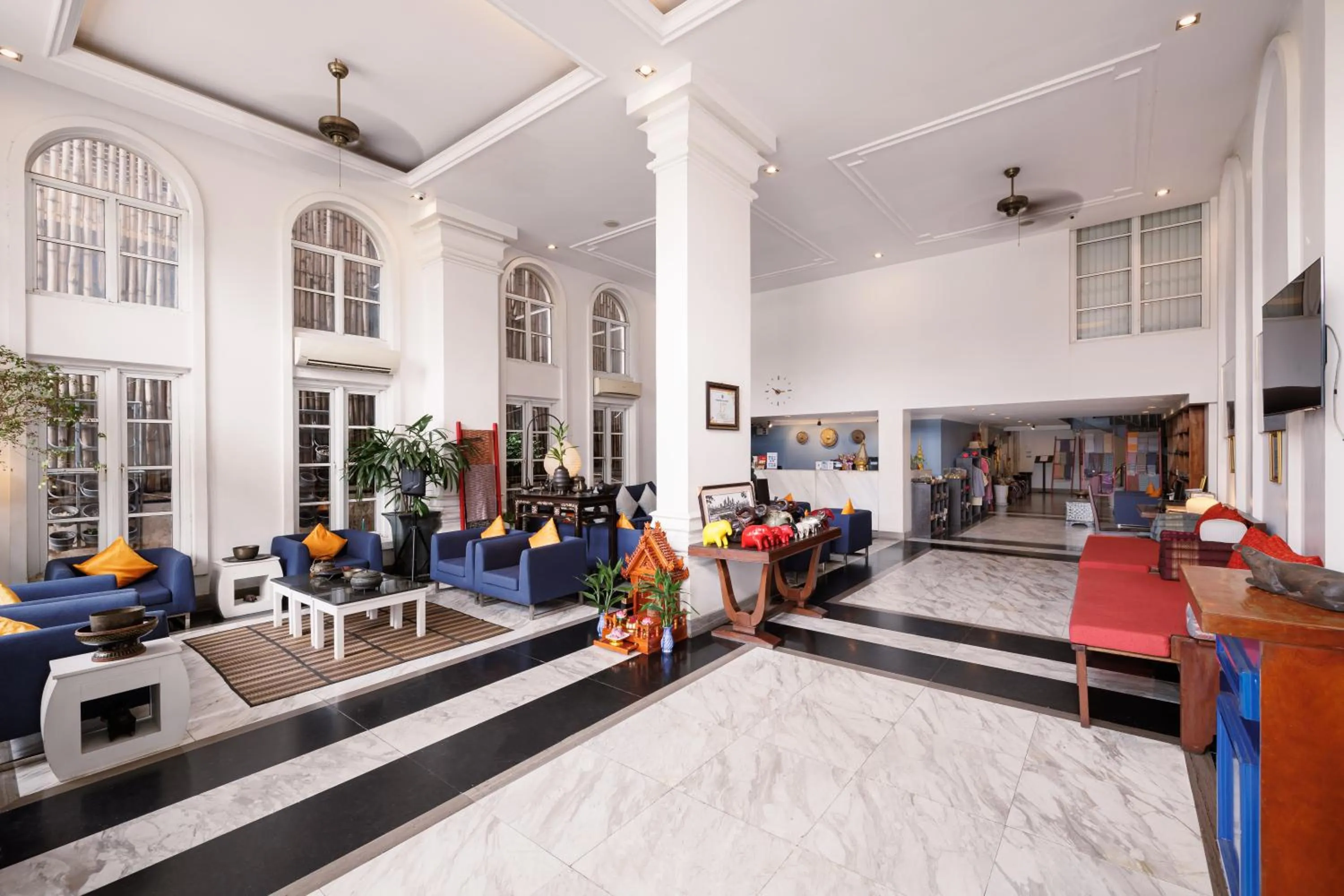 Lobby or reception in The Frangipani Royal Palace Hotel