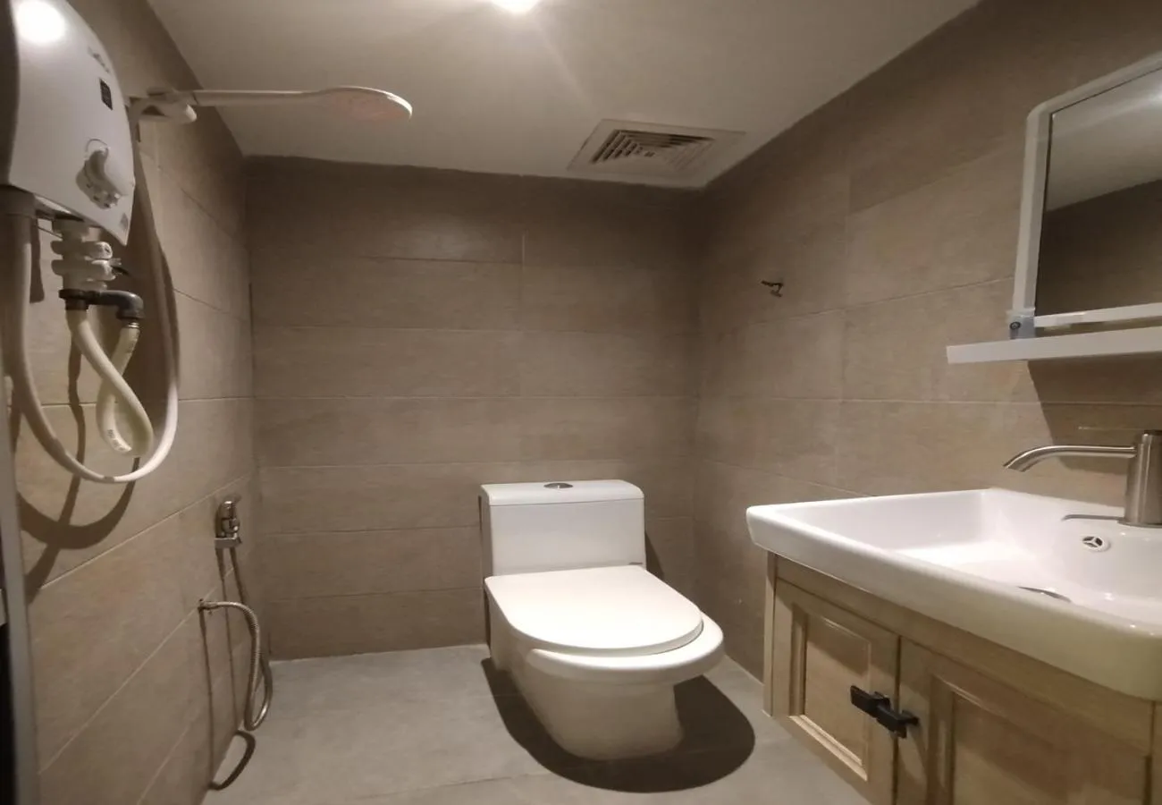 Shower in Fast Hotel Setapak Near Tunku Abdul Rahman UMT KL