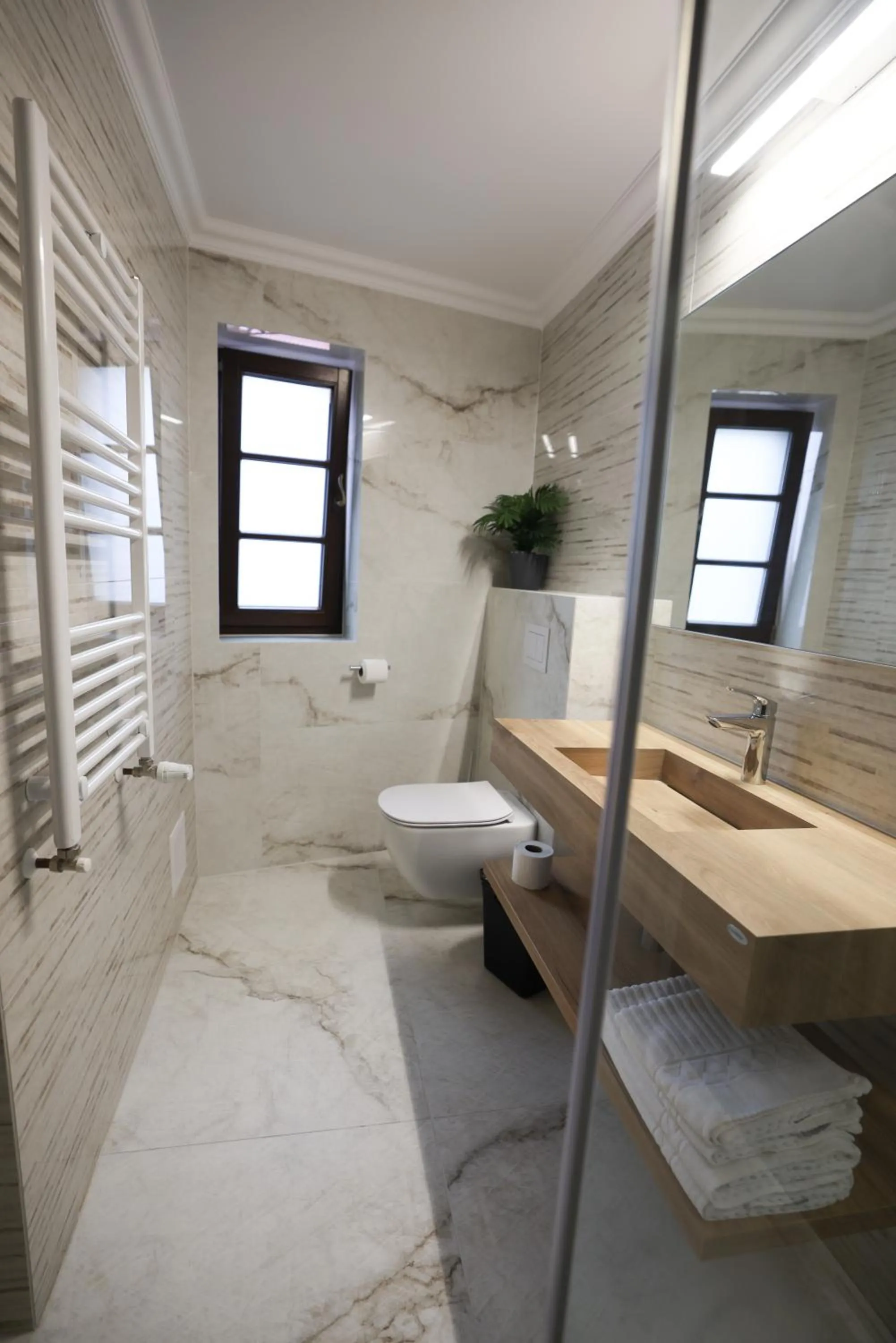 Bathroom in Pensiunea Nora