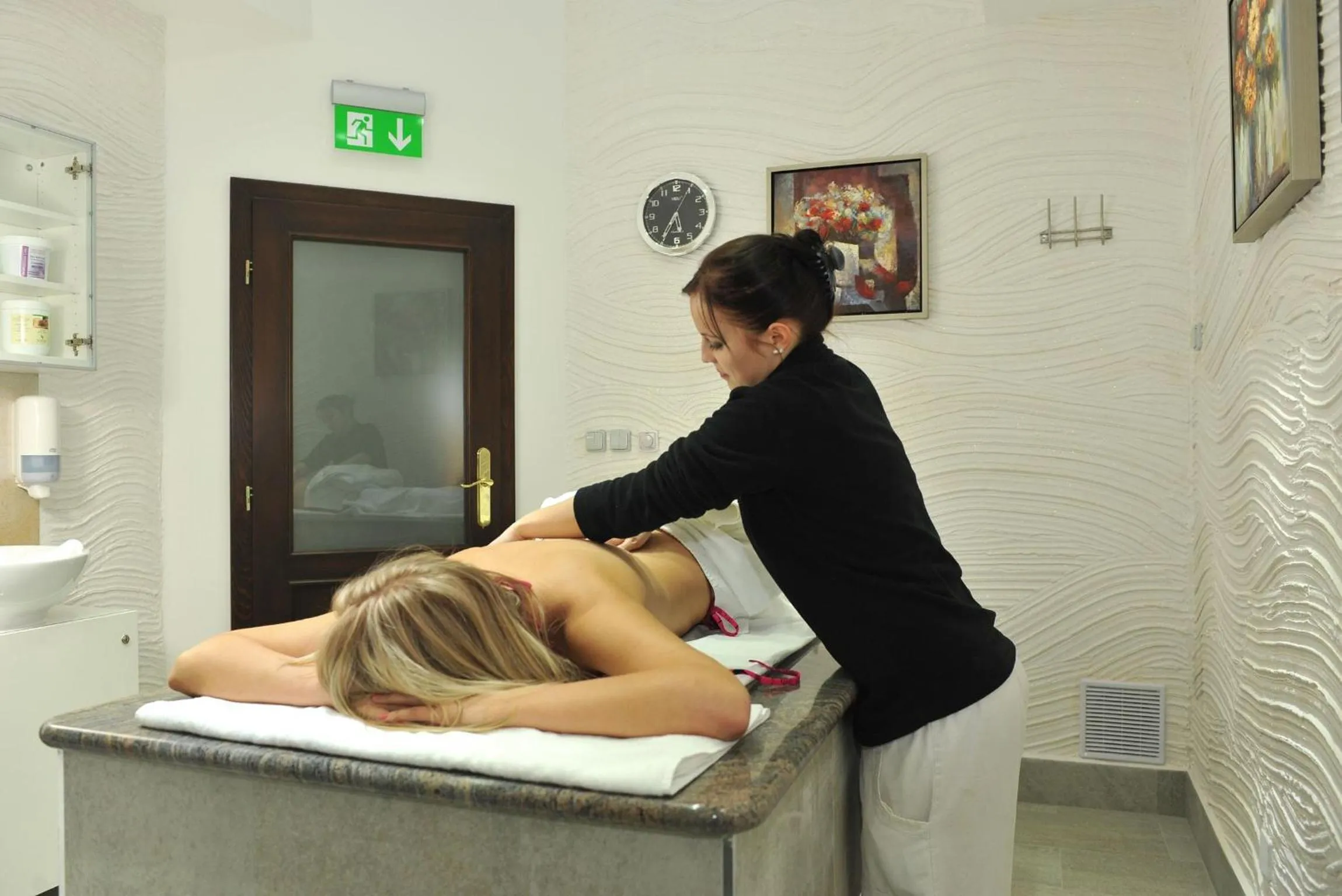 People in Hotel Berg