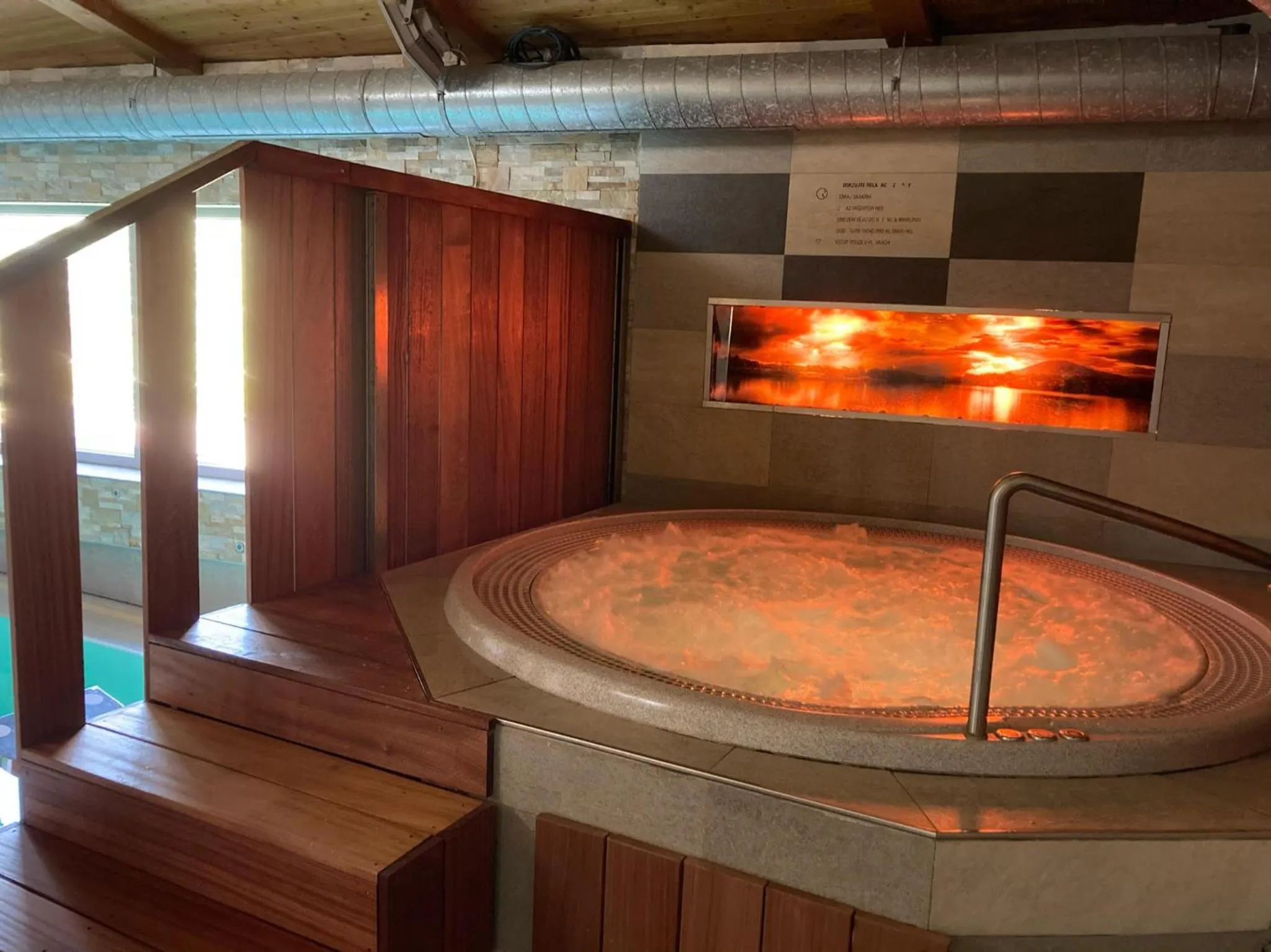 Hot Tub in Hotel Berg