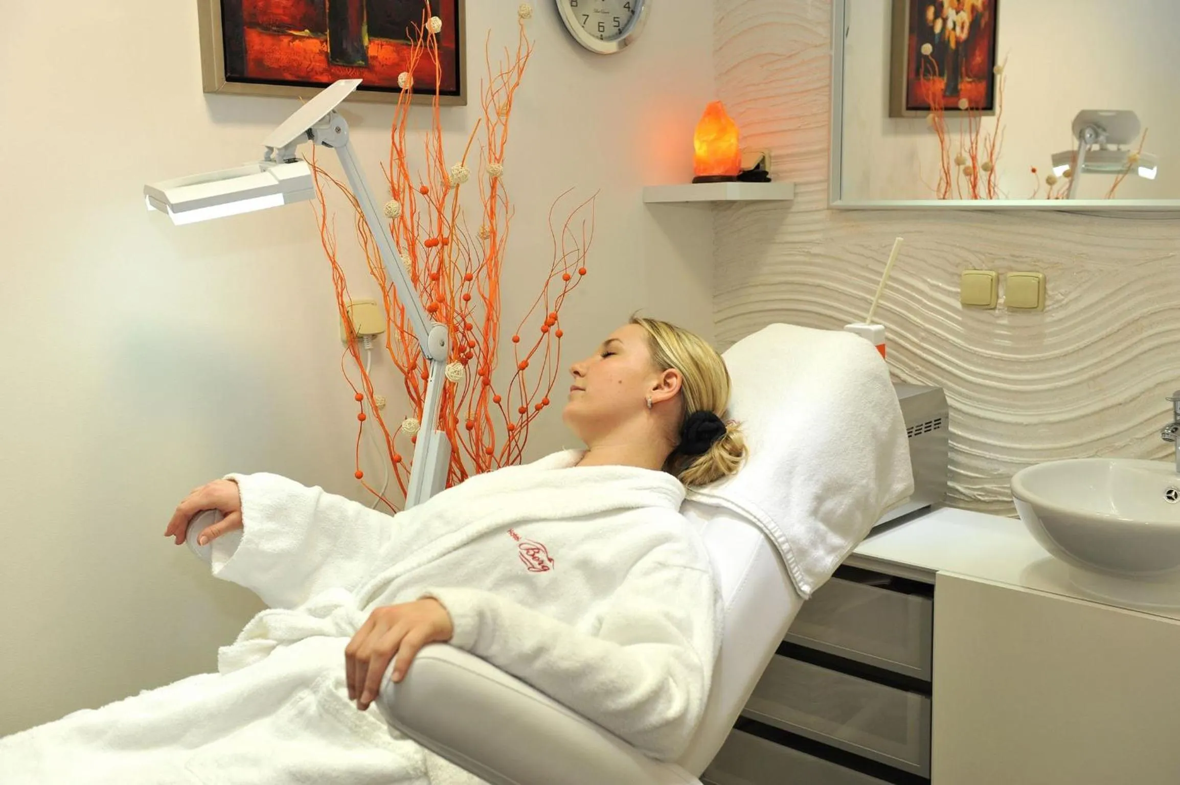 People in Hotel Berg