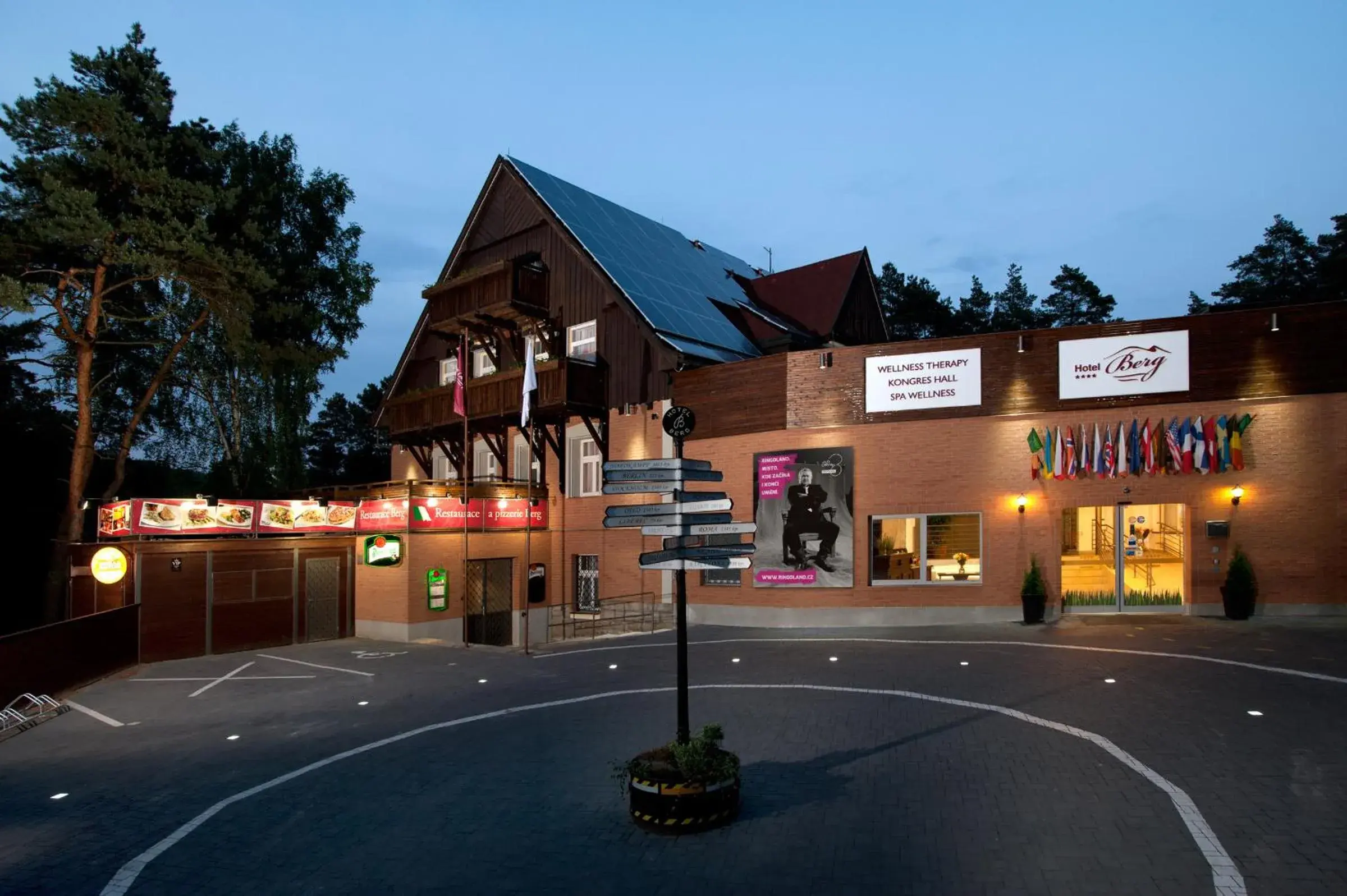 Property building in Hotel Berg Property building in Hotel Berg