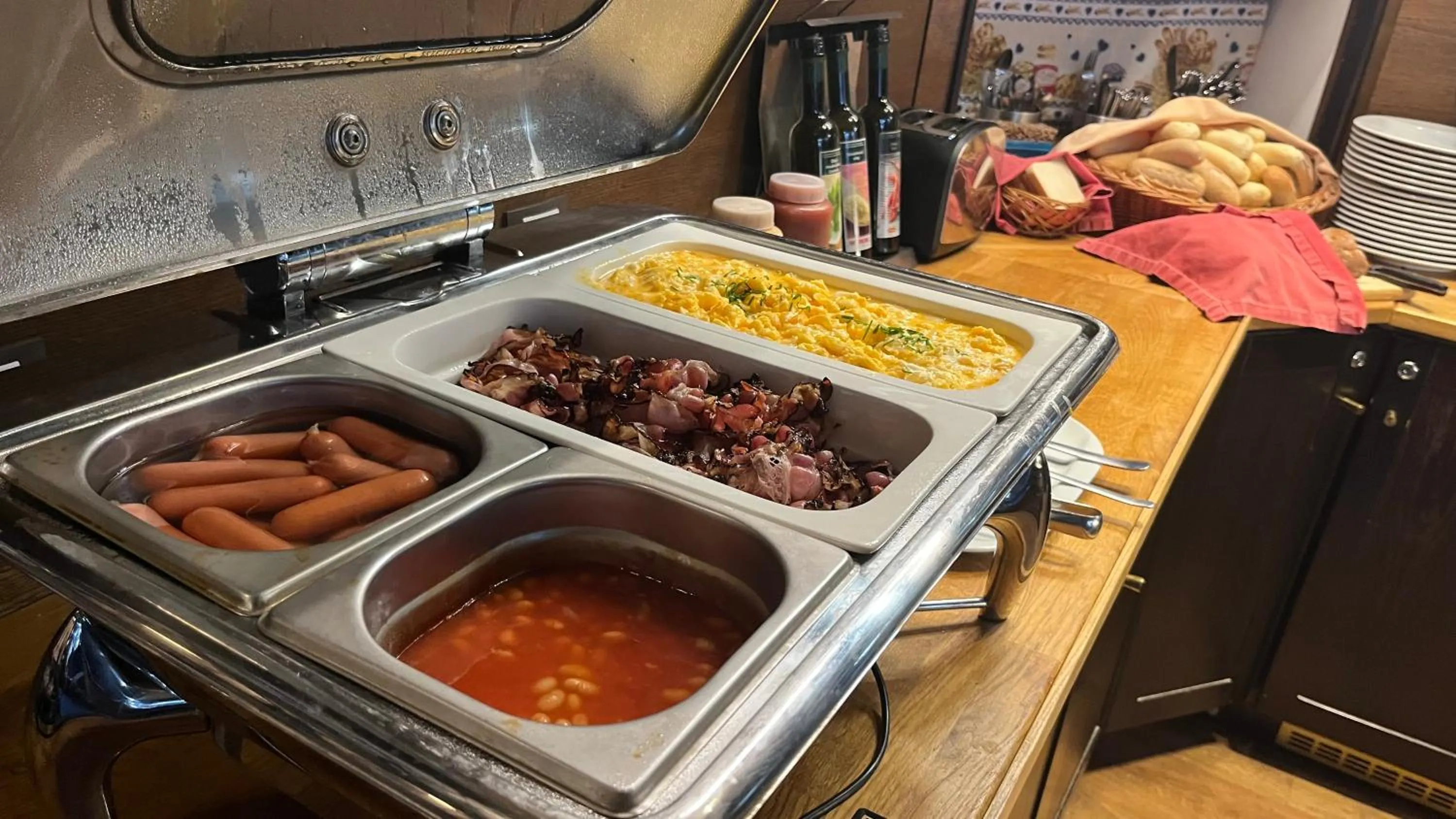 Buffet breakfast in Hotel Berg