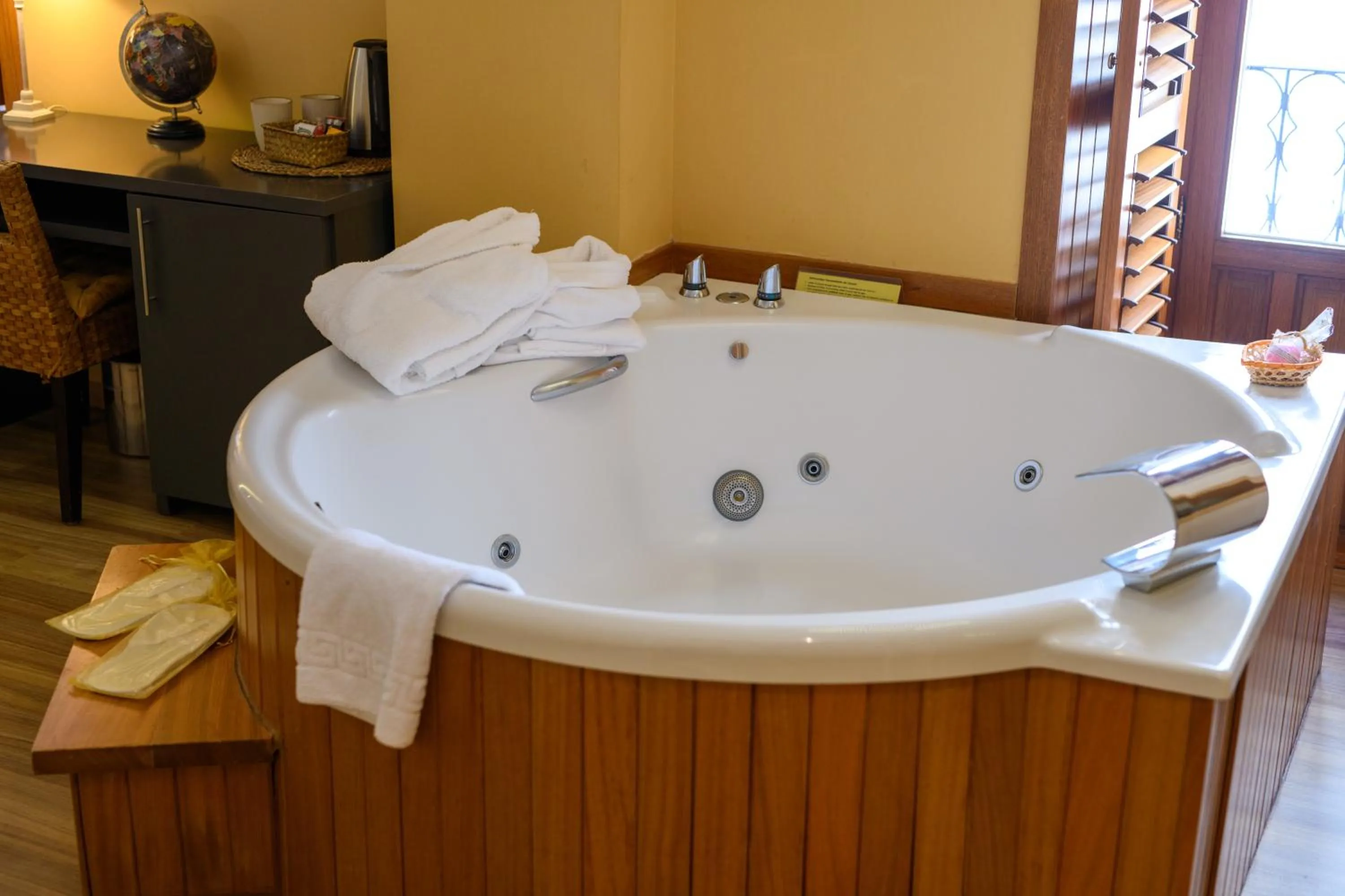 Hot Tub in Hotel De Martin