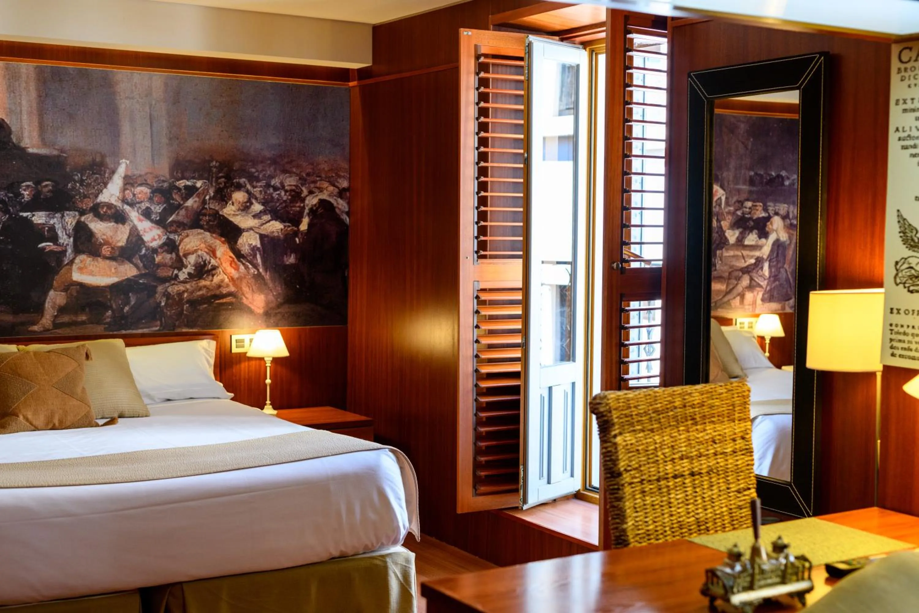 Balcony/Terrace, Bed in Hotel De Martin