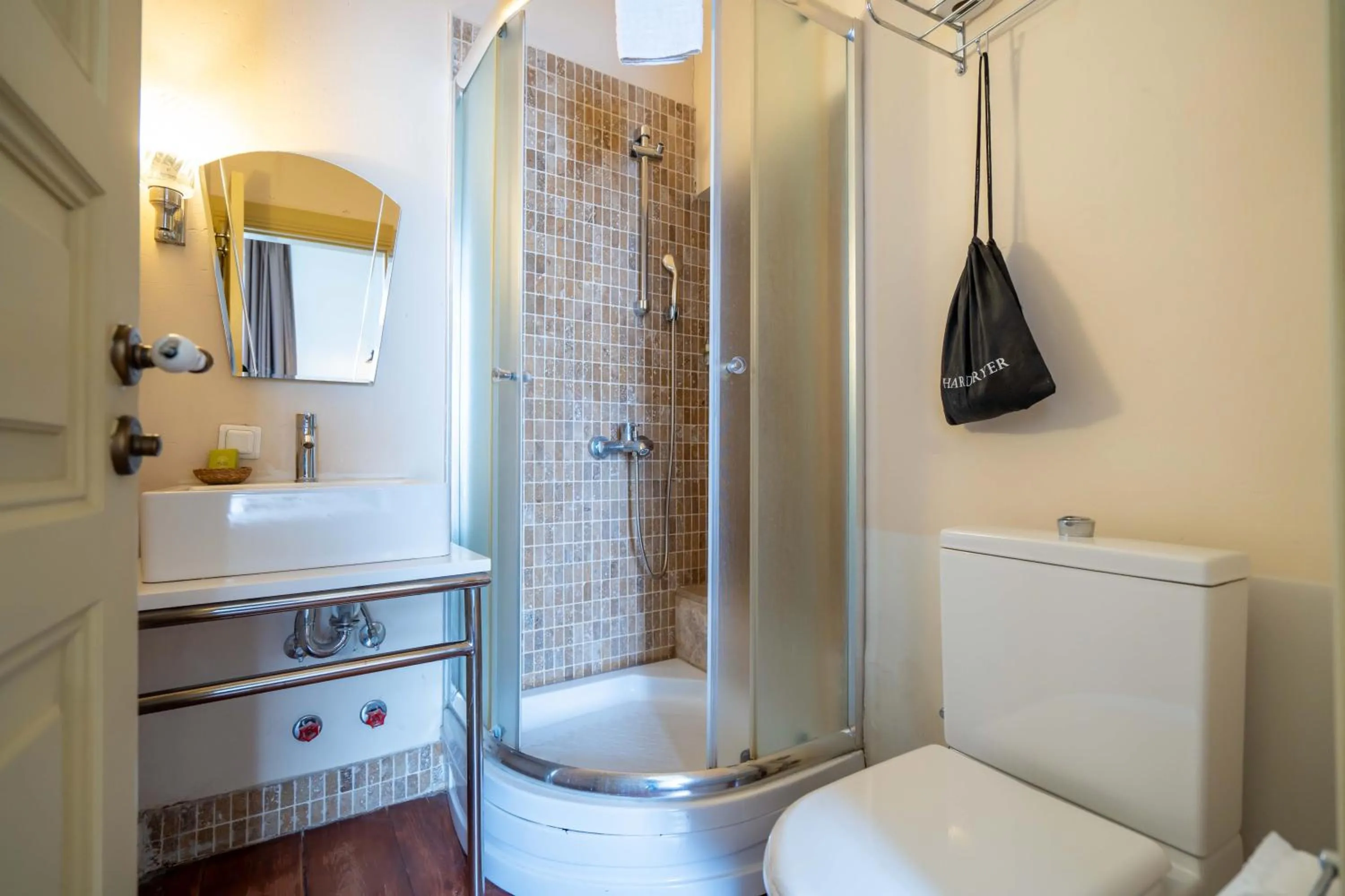 Bathroom in Macaron Konagi