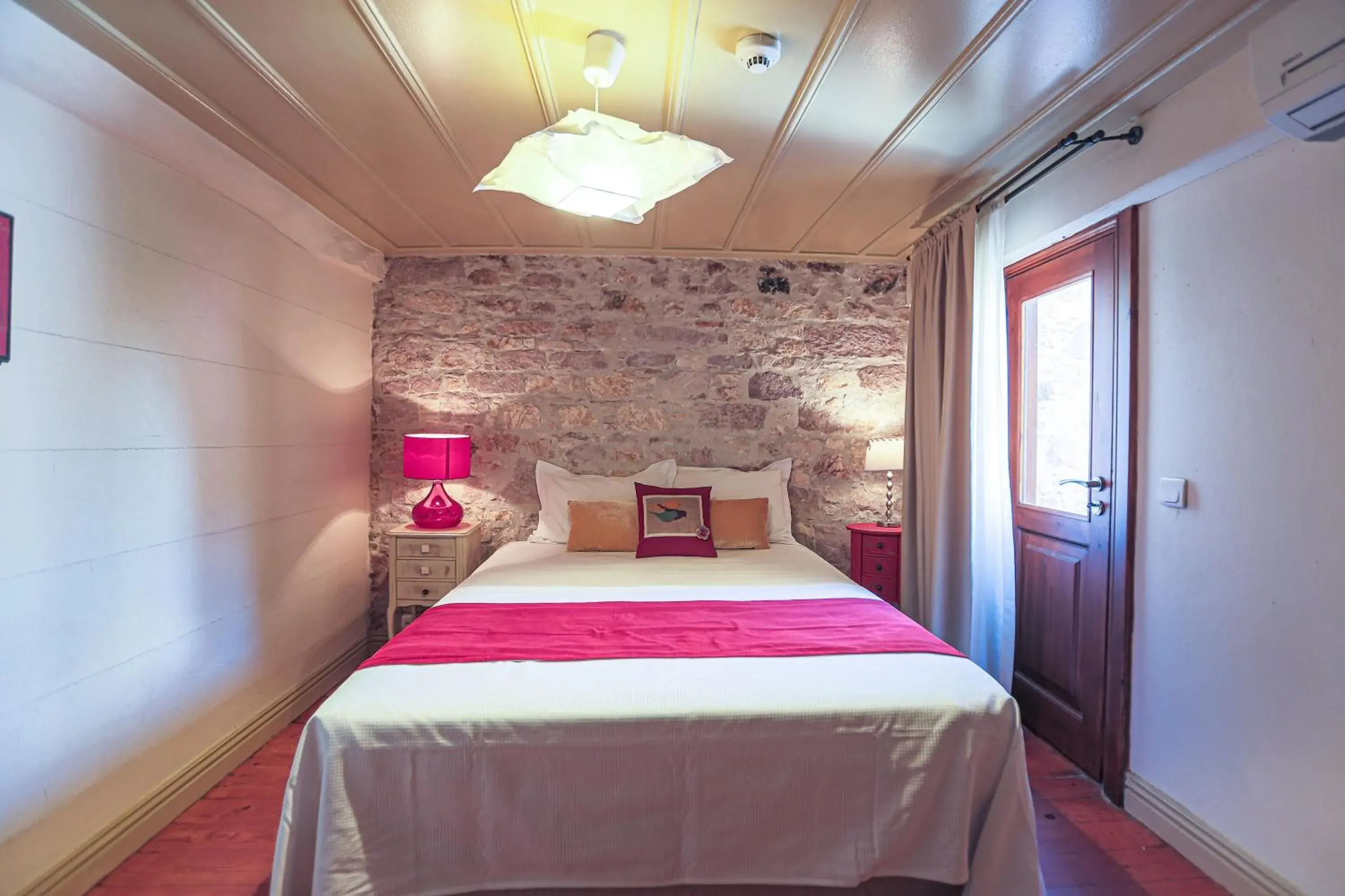 Bed in Macaron Konagi Bed in Macaron Konagi