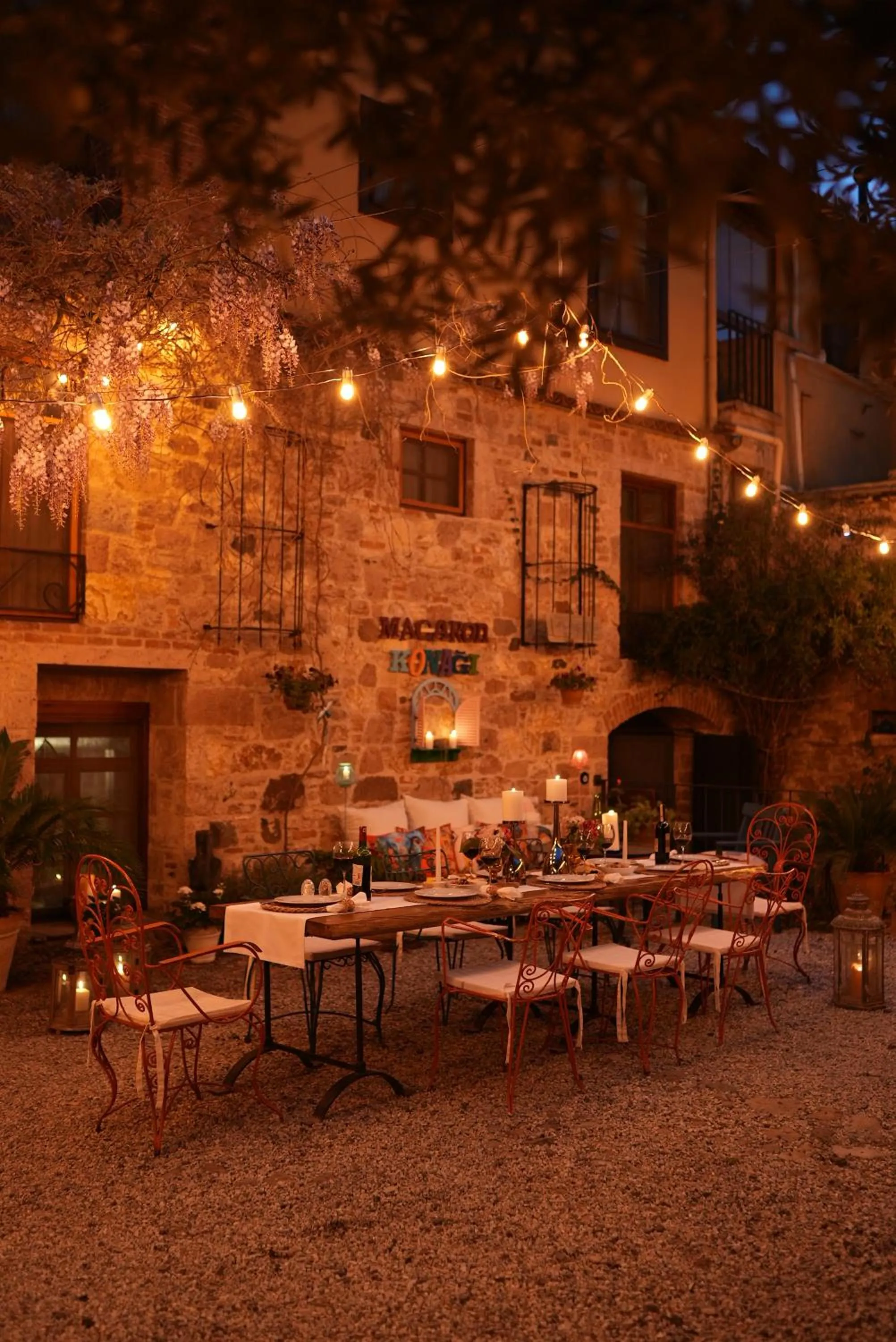 Restaurant/places to eat in Macaron Konagi