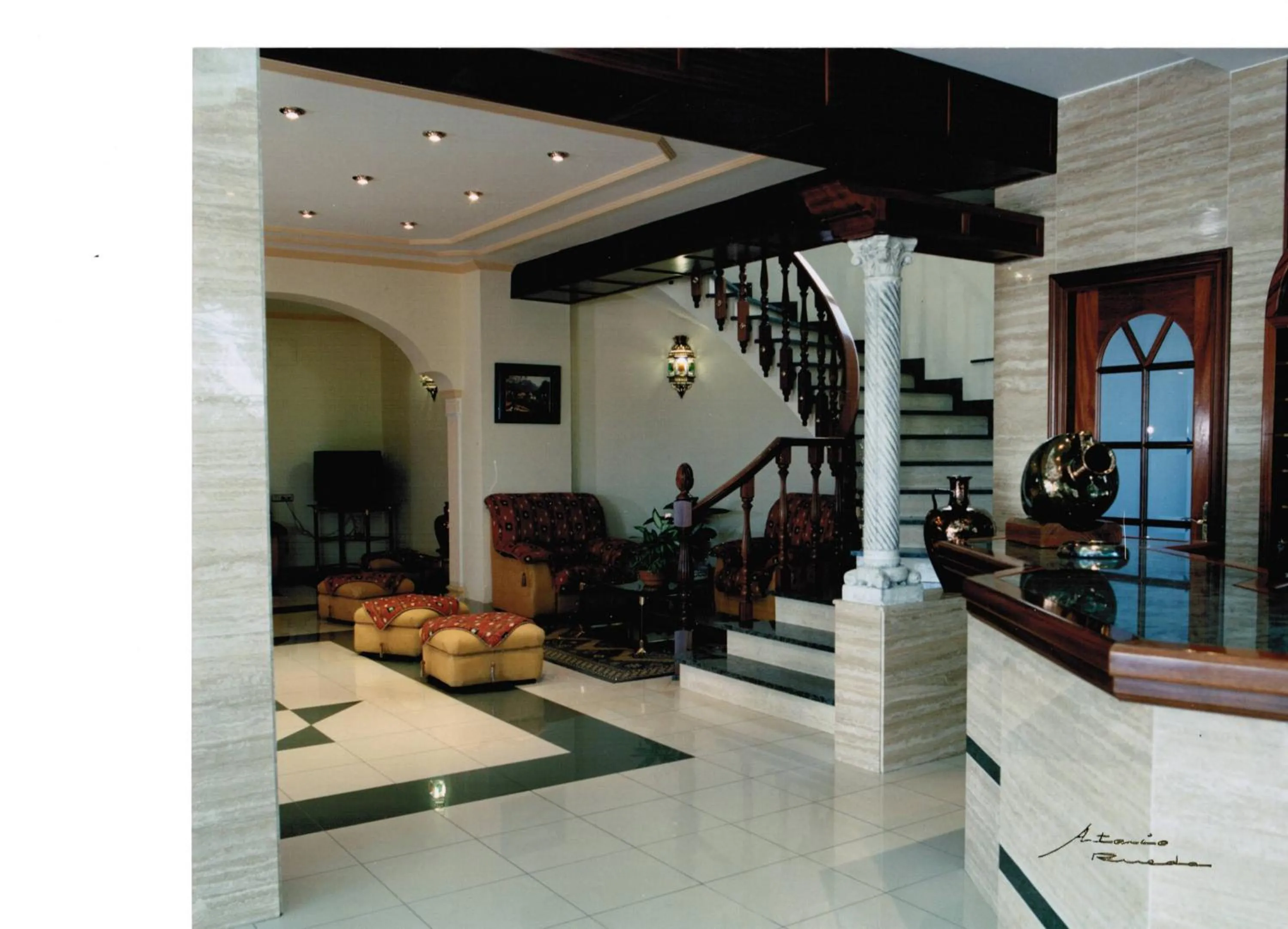 Lobby or reception in Hotel La Lancha