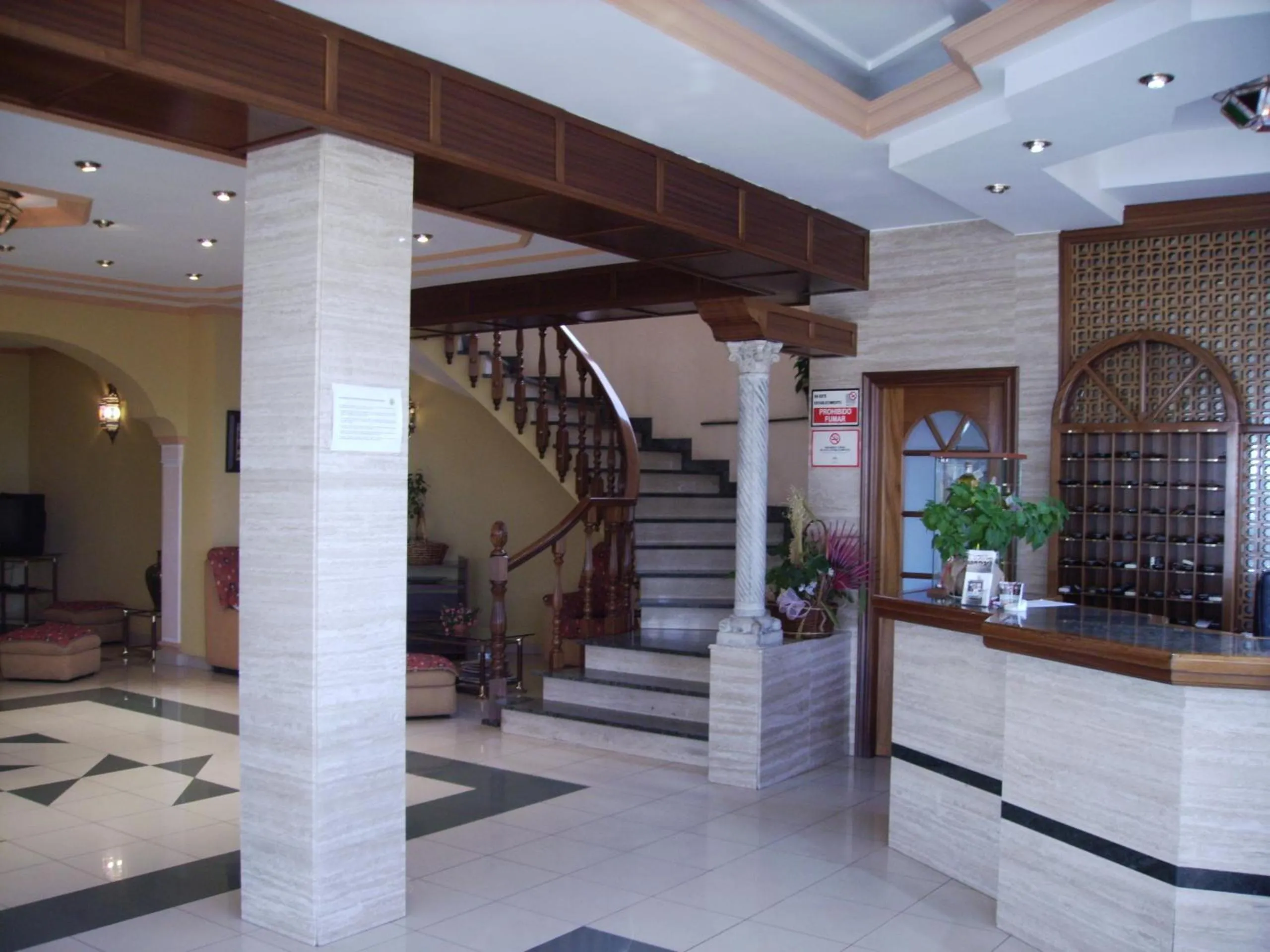 Lobby or reception in Hotel La Lancha