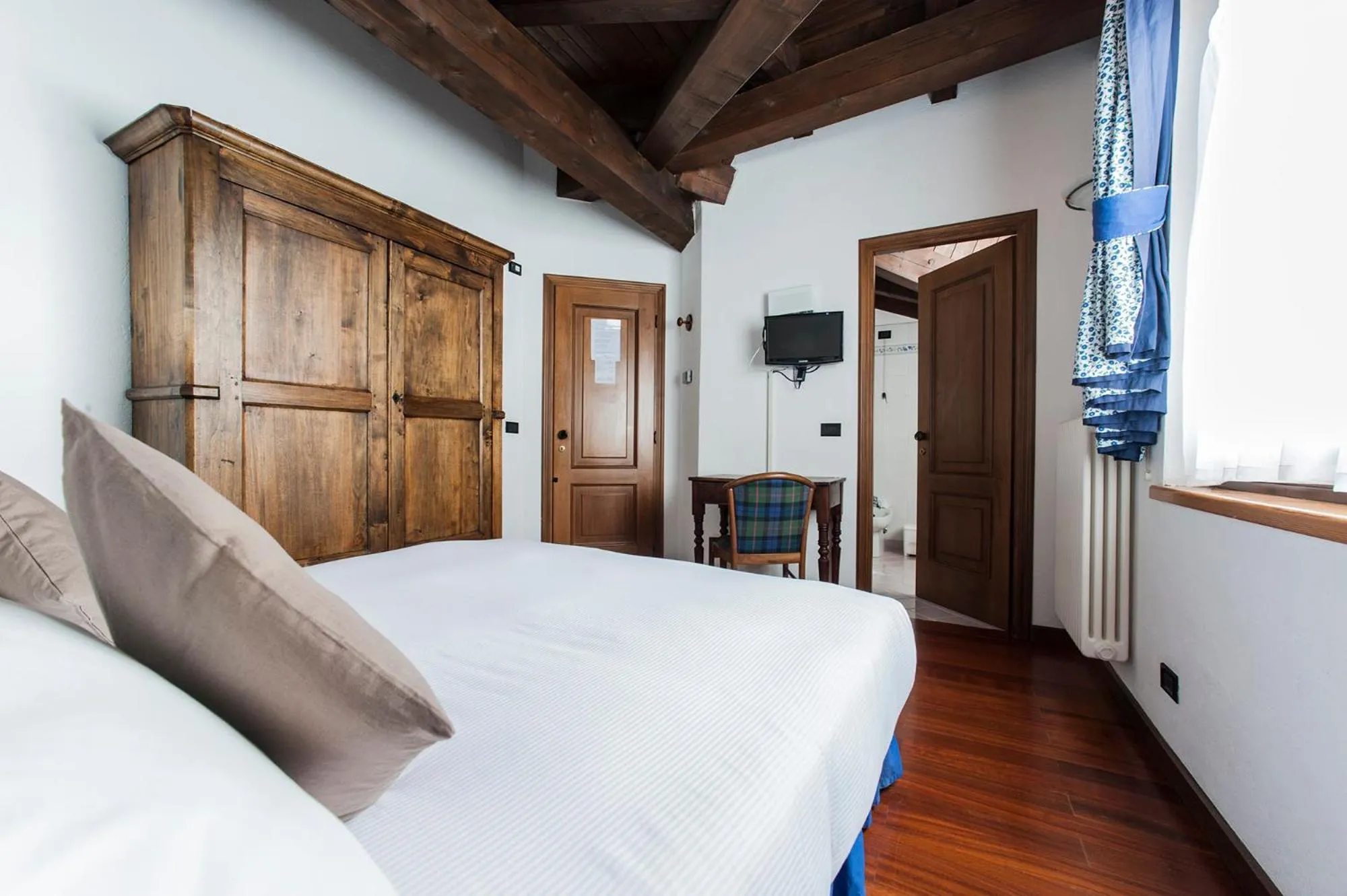 Photo of the whole room, Bed in Hotel Baita Cretaz