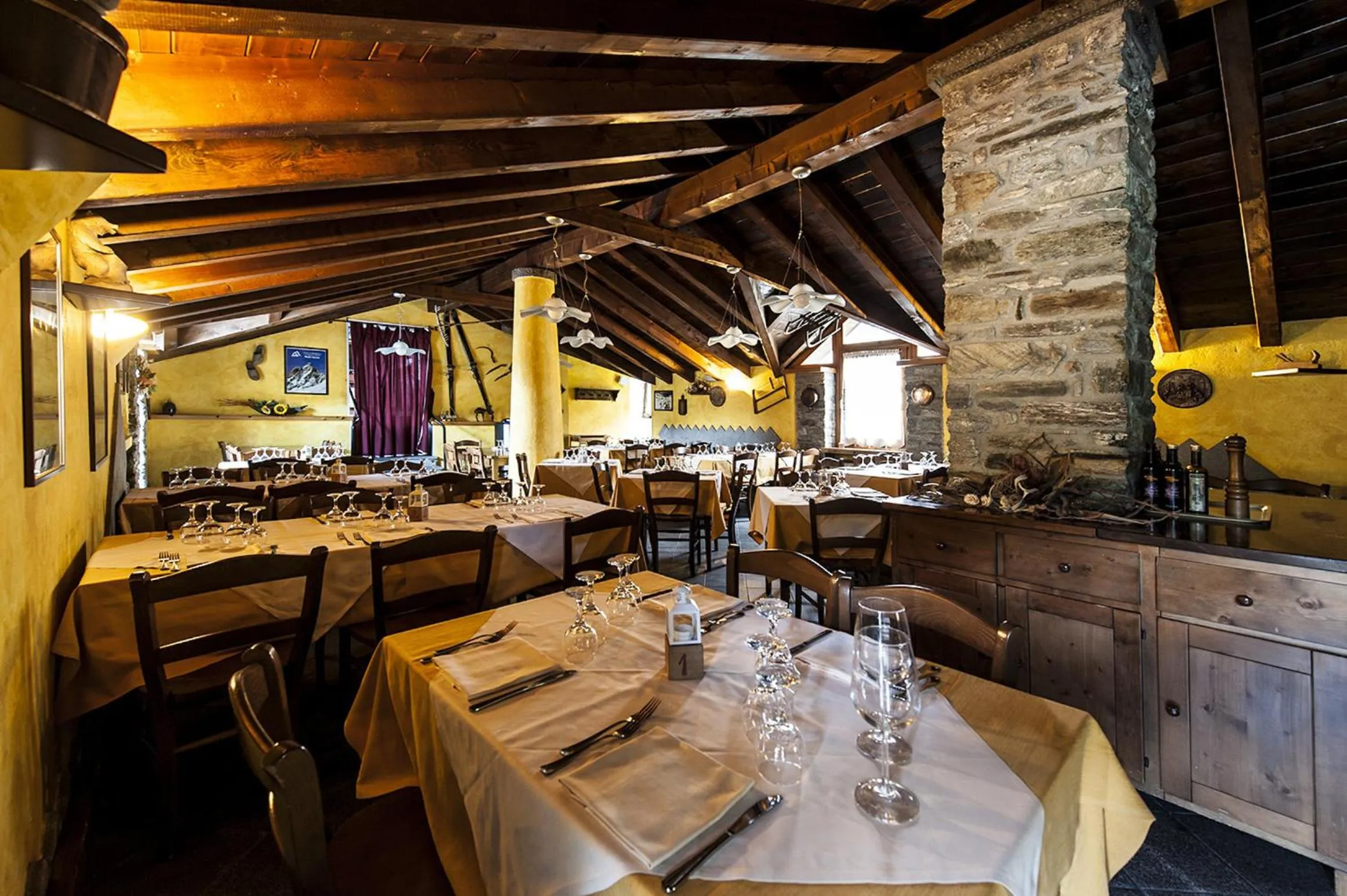 Restaurant/places to eat in Hotel Baita Cretaz