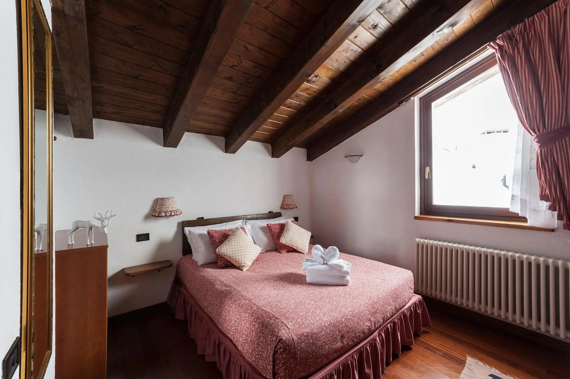 Photo of the whole room, Bed in Hotel Baita Cretaz