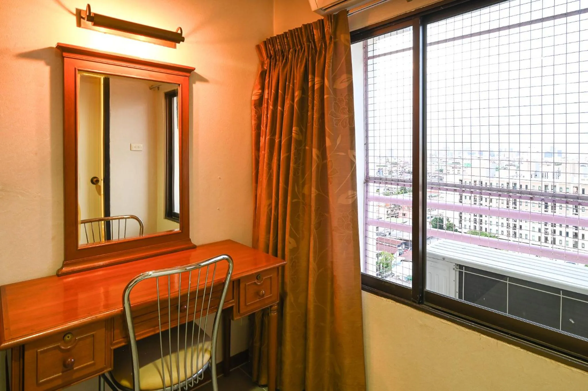 Property building in Witchuwan Apartel