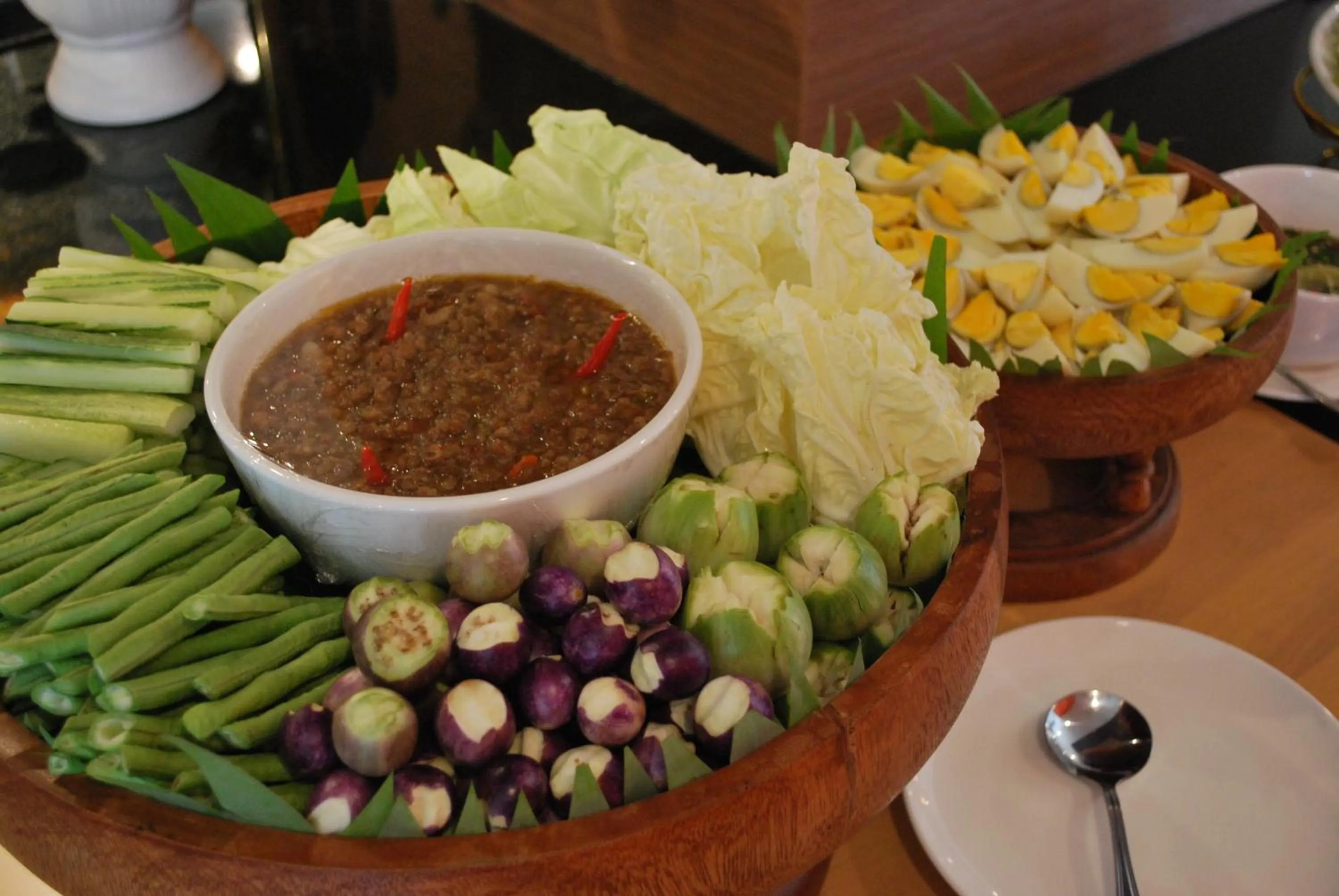 Restaurant/places to eat in Witchuwan Apartel