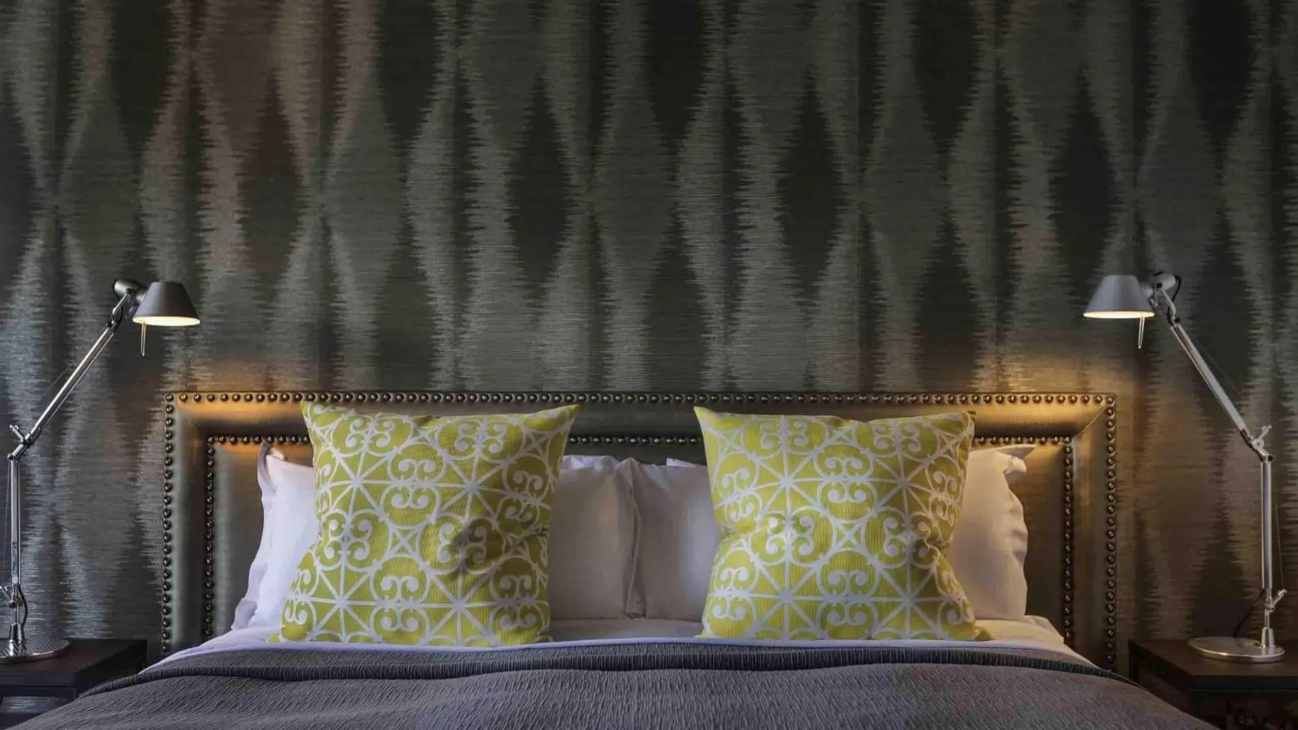 Bedroom, Bed in Hotel St Moritz, Queenstown - MGallery Collection Bedroom, Bed in Hotel St Moritz, Queenstown - MGallery Collection