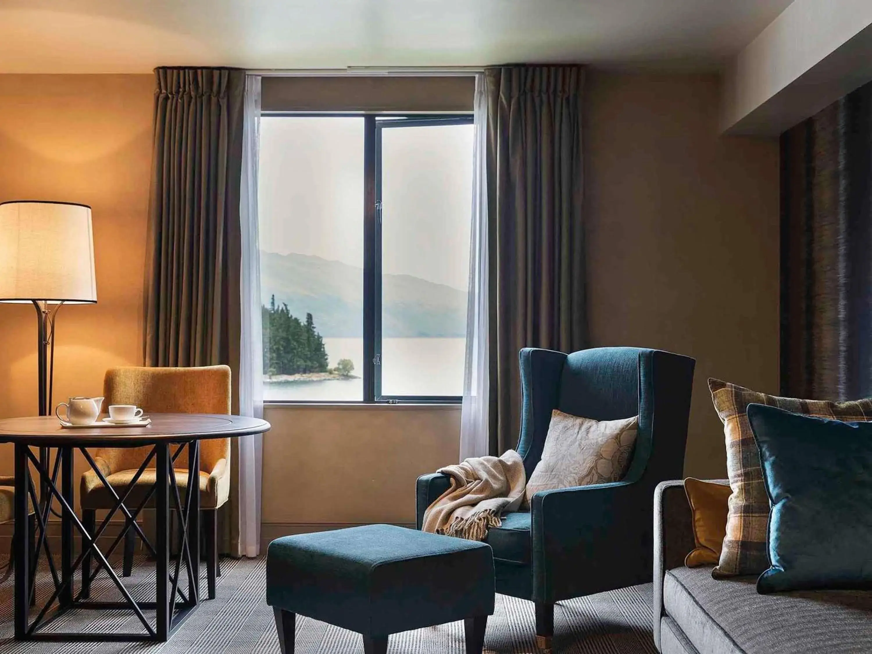 One-Bedroom King Suite with Lake View in Hotel St Moritz, Queenstown - MGallery Collection One-Bedroom King Suite with Lake View in Hotel St Moritz, Queenstown - MGallery Collection