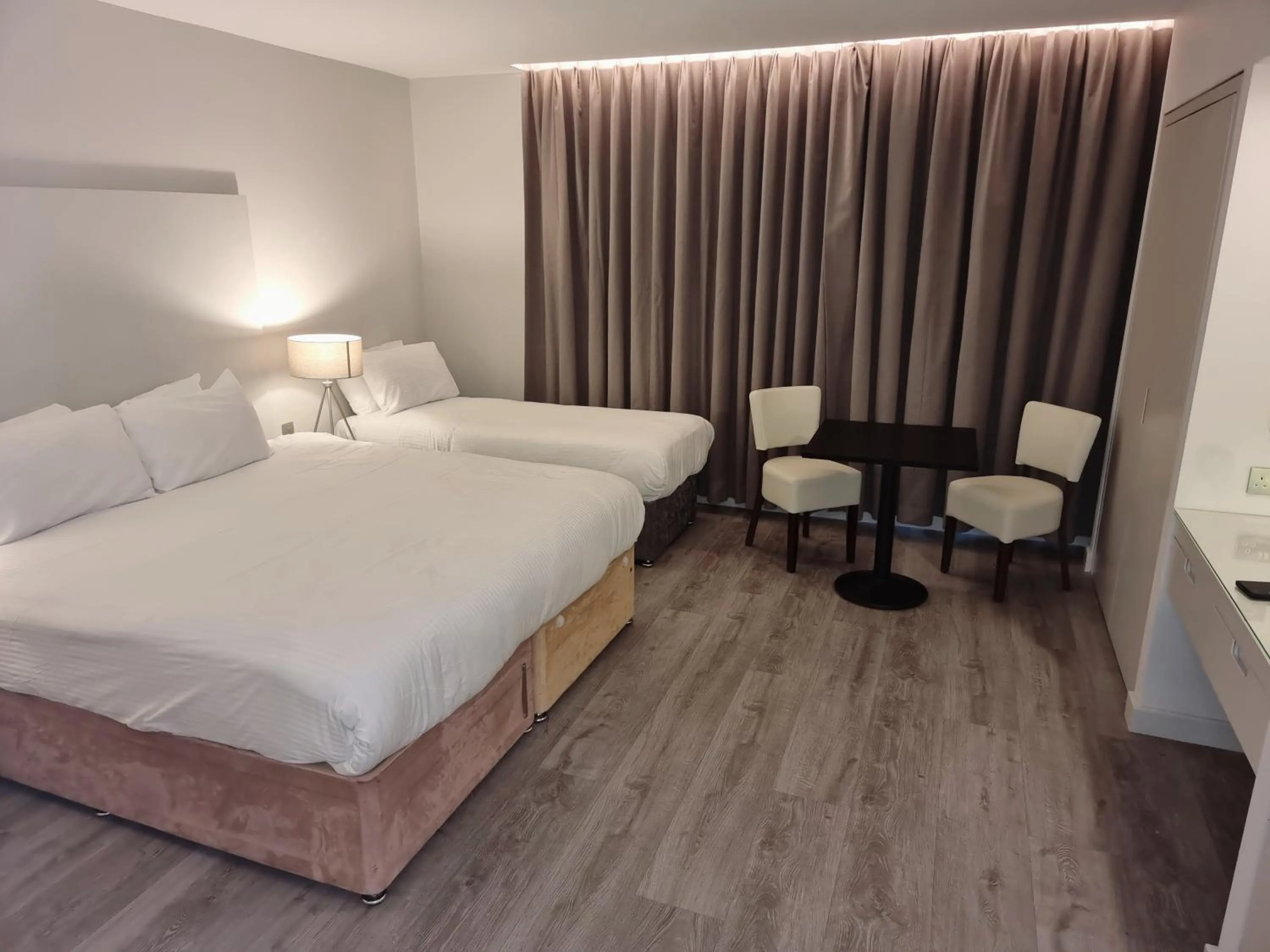 Photo of the whole room, Bed in Axiom Park Hotel
