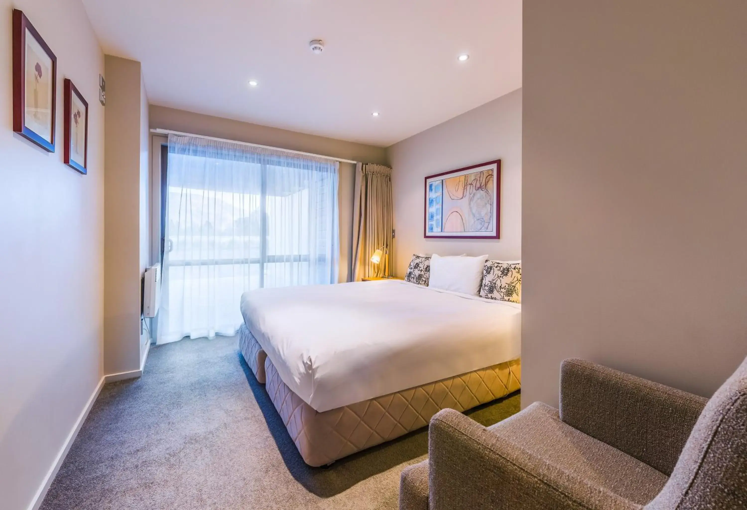 Bed in Oakridge Resort Lake Wanaka Bed in Oakridge Resort Lake Wanaka