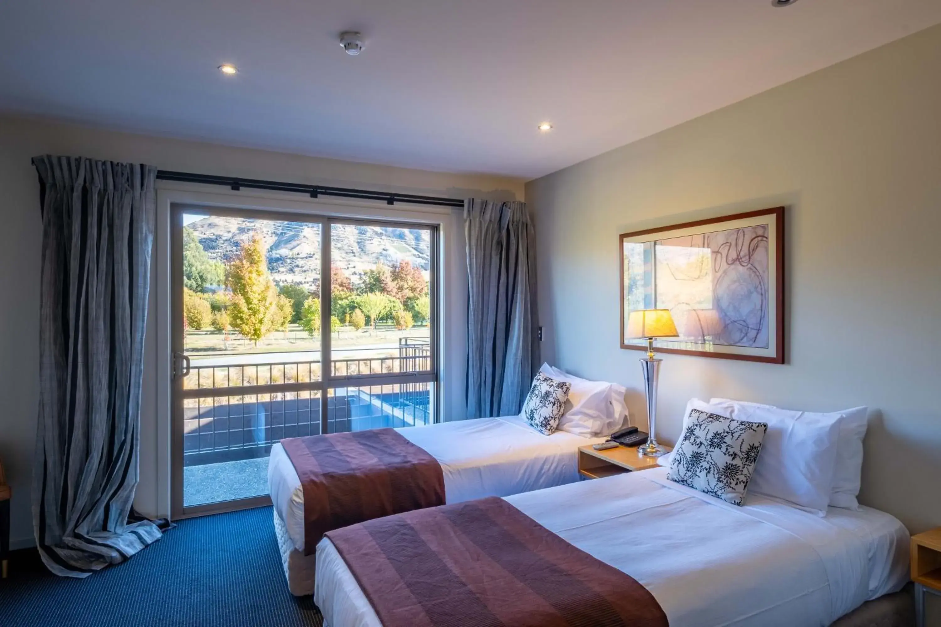 Bed in Oakridge Resort Lake Wanaka Bed in Oakridge Resort Lake Wanaka