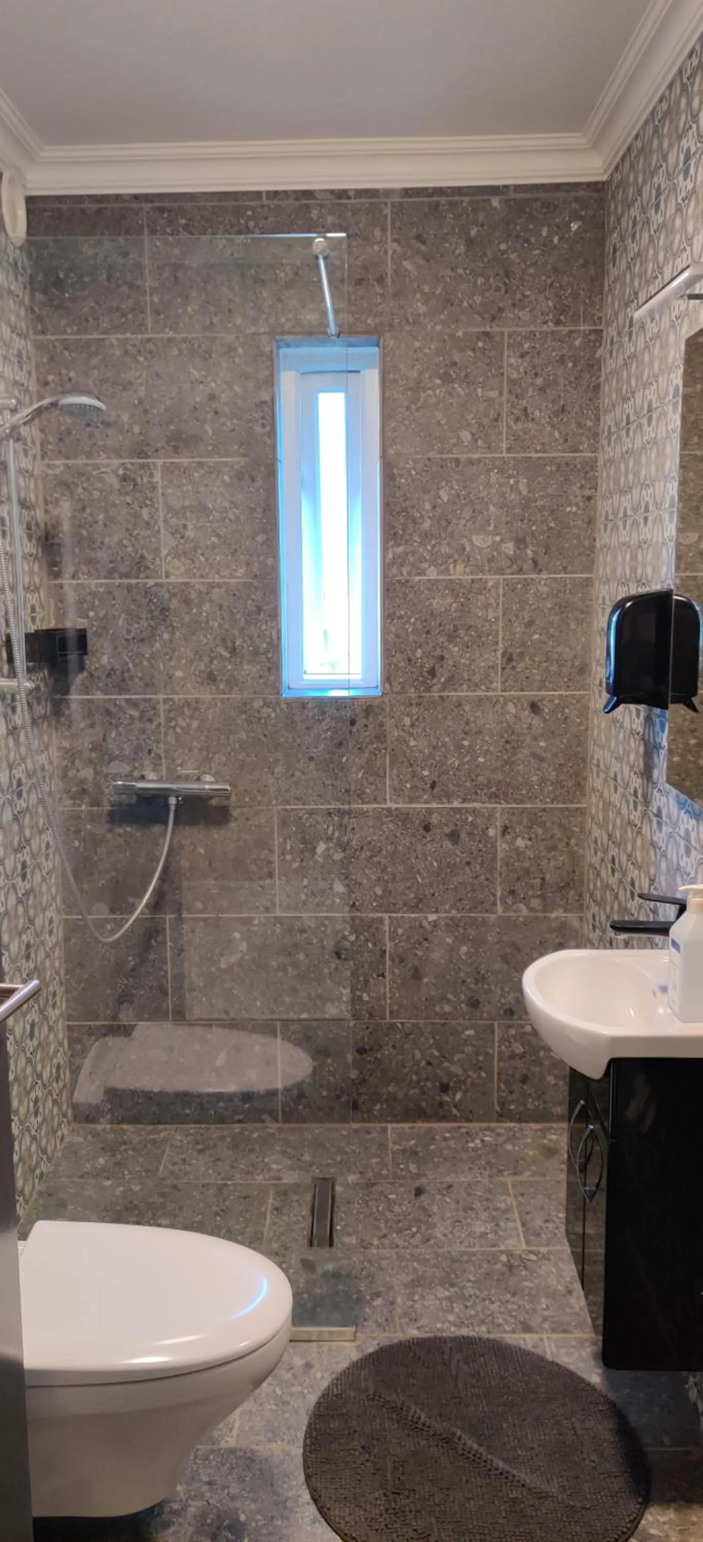 Shower in Selfoss Hostel