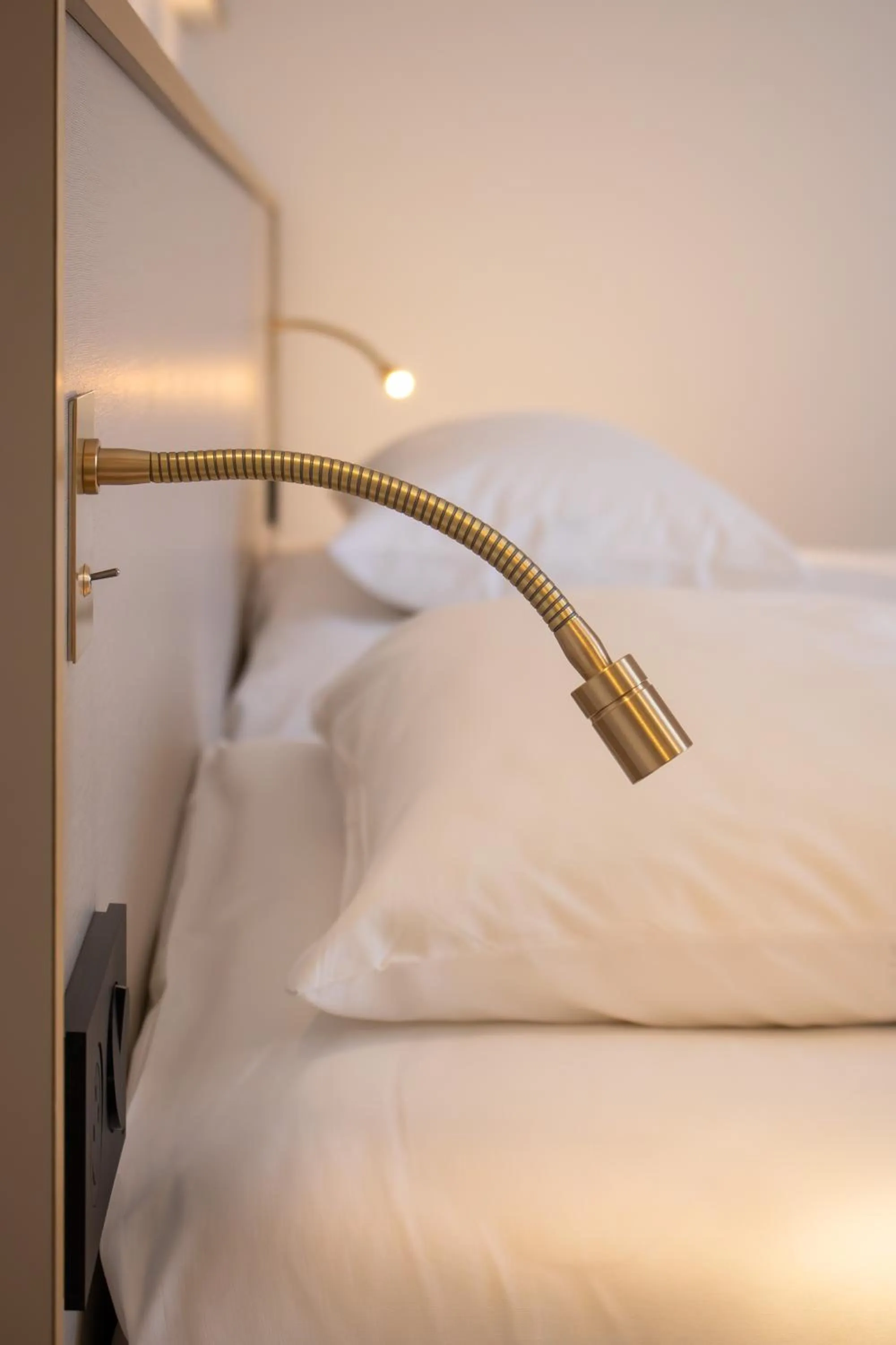 Bedroom, Bed in Brit Hotel Cahors - Le Valentré