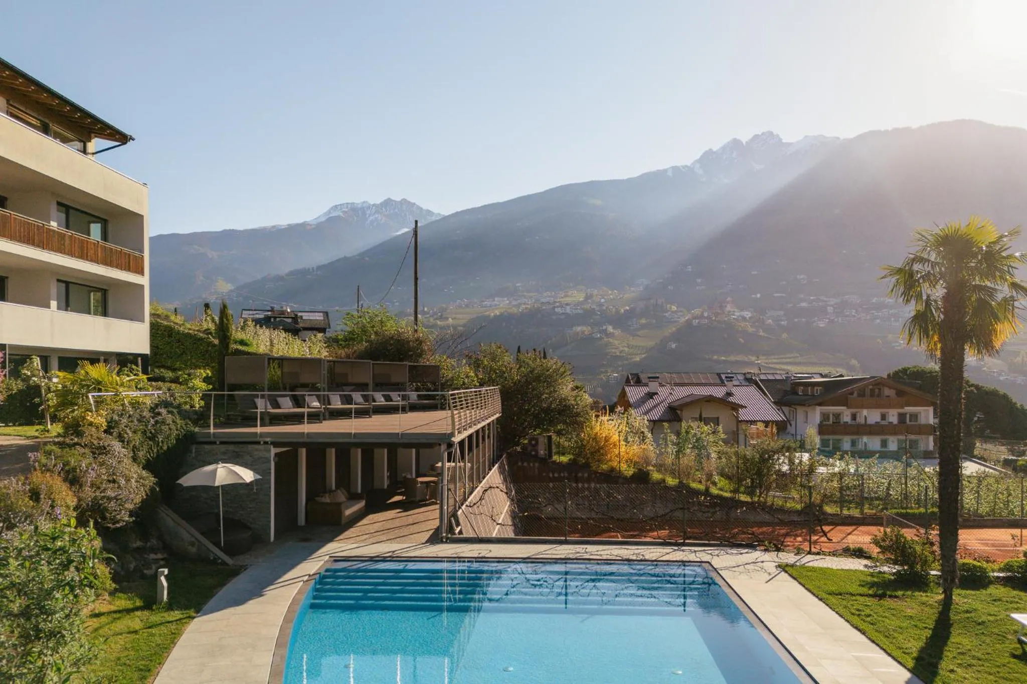 Pool view in Appartement KroneLiving