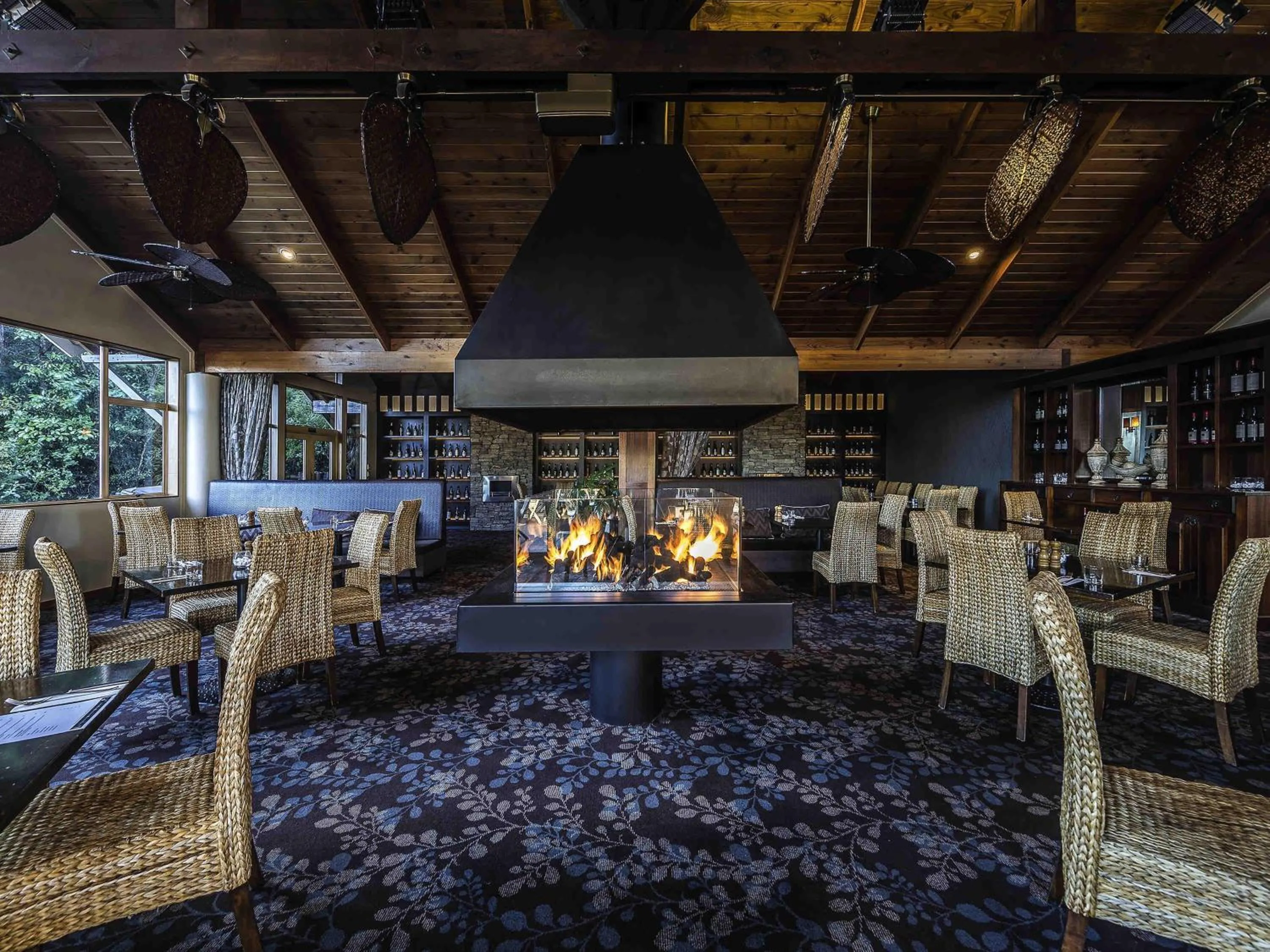 Restaurant/places to eat in Grand Mercure Puka Park Resort