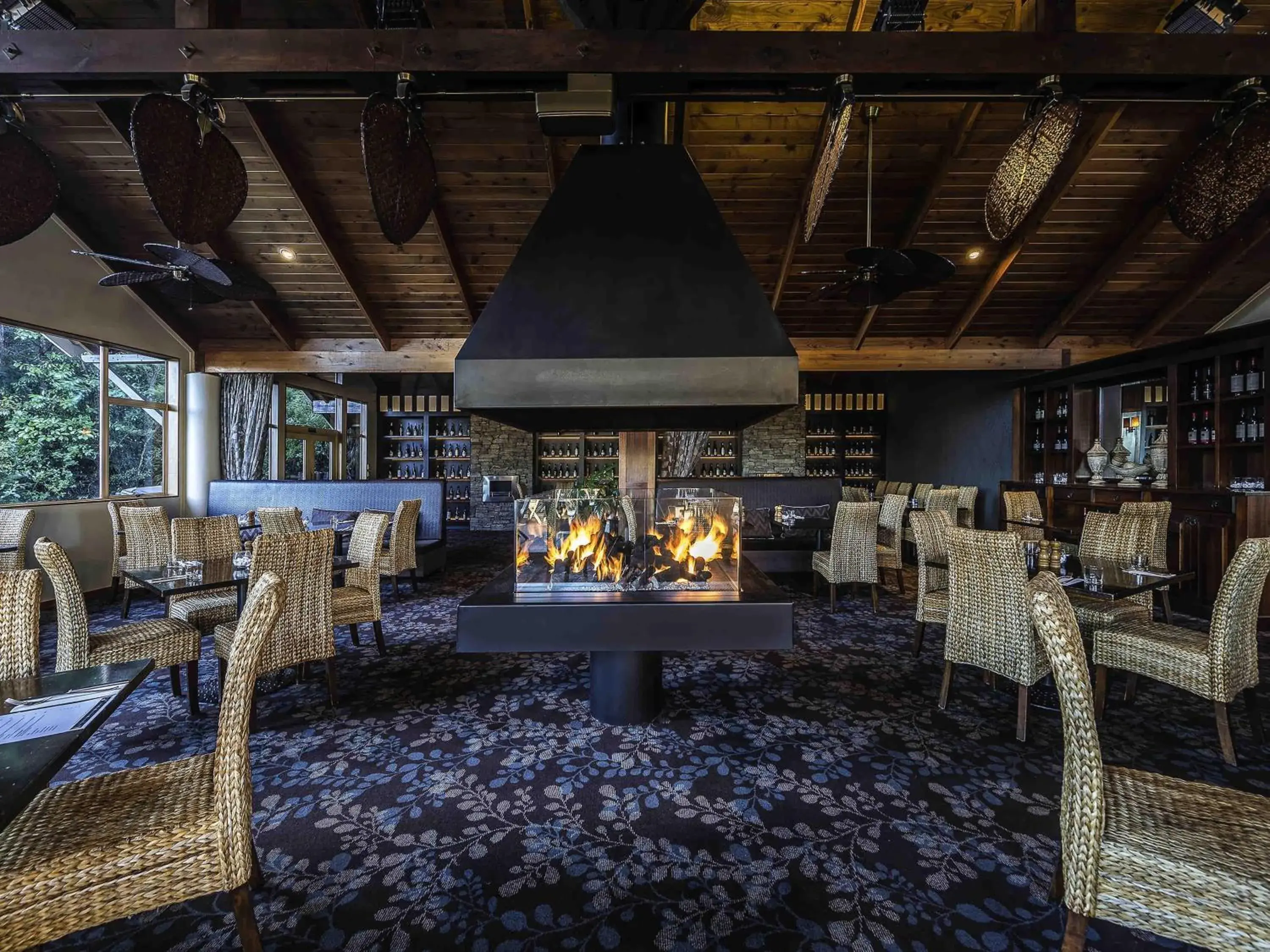 Restaurant/places to eat in Grand Mercure Puka Park Resort Restaurant/places to eat in Grand Mercure Puka Park Resort