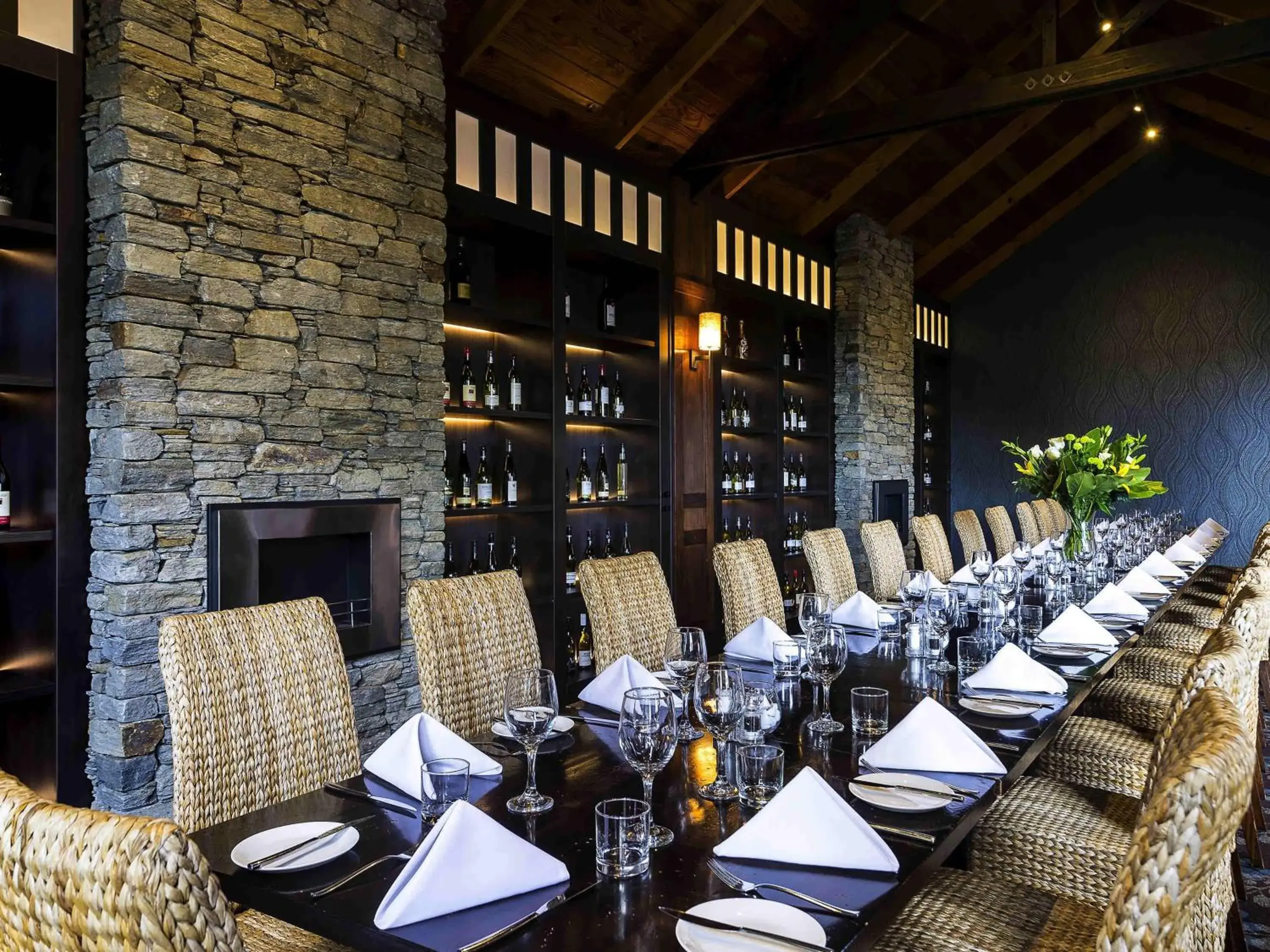 Restaurant/places to eat in Grand Mercure Puka Park Resort Restaurant/places to eat in Grand Mercure Puka Park Resort