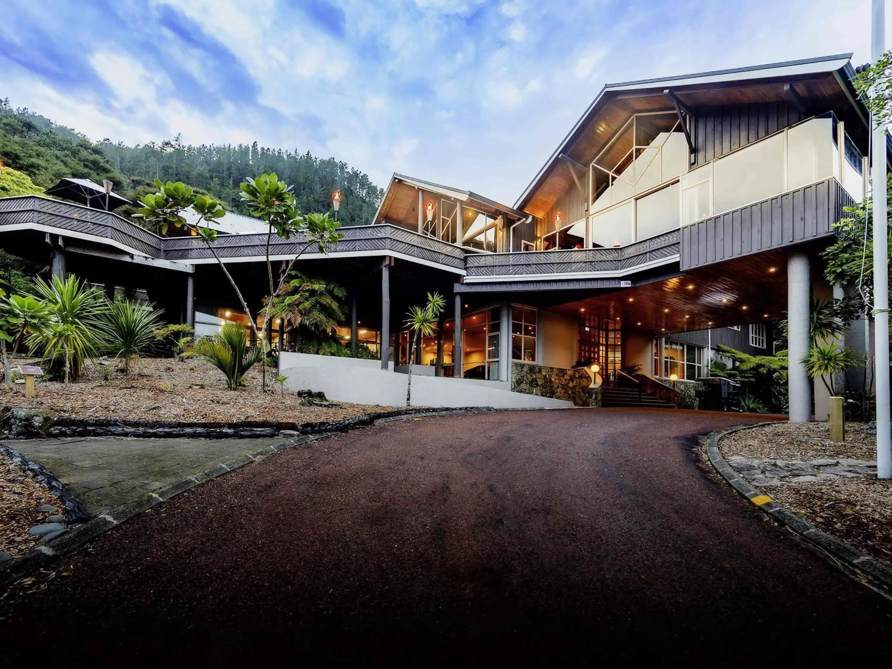 Property building in Grand Mercure Puka Park Resort Property building in Grand Mercure Puka Park Resort